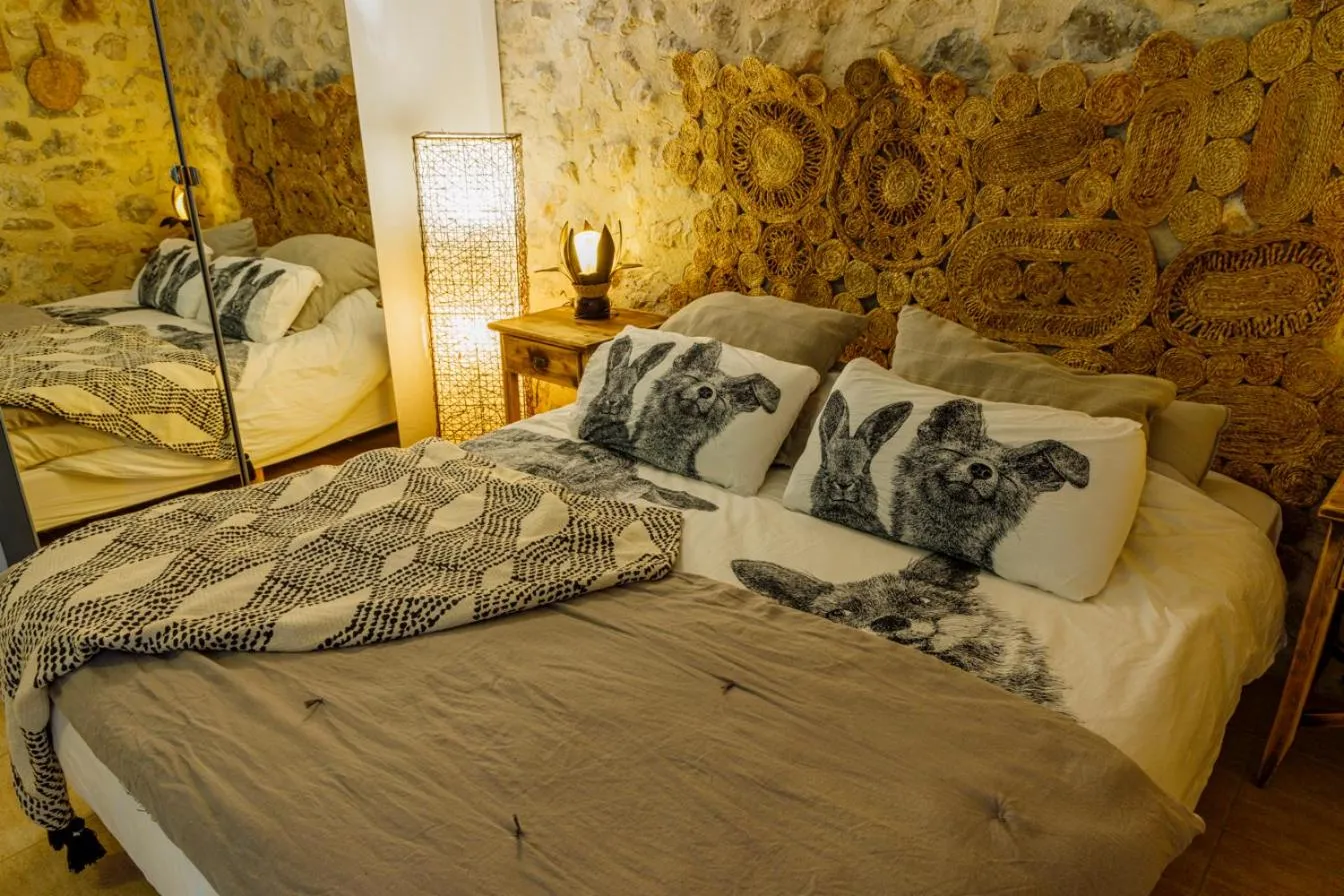 Bed in Dios Esta Bien