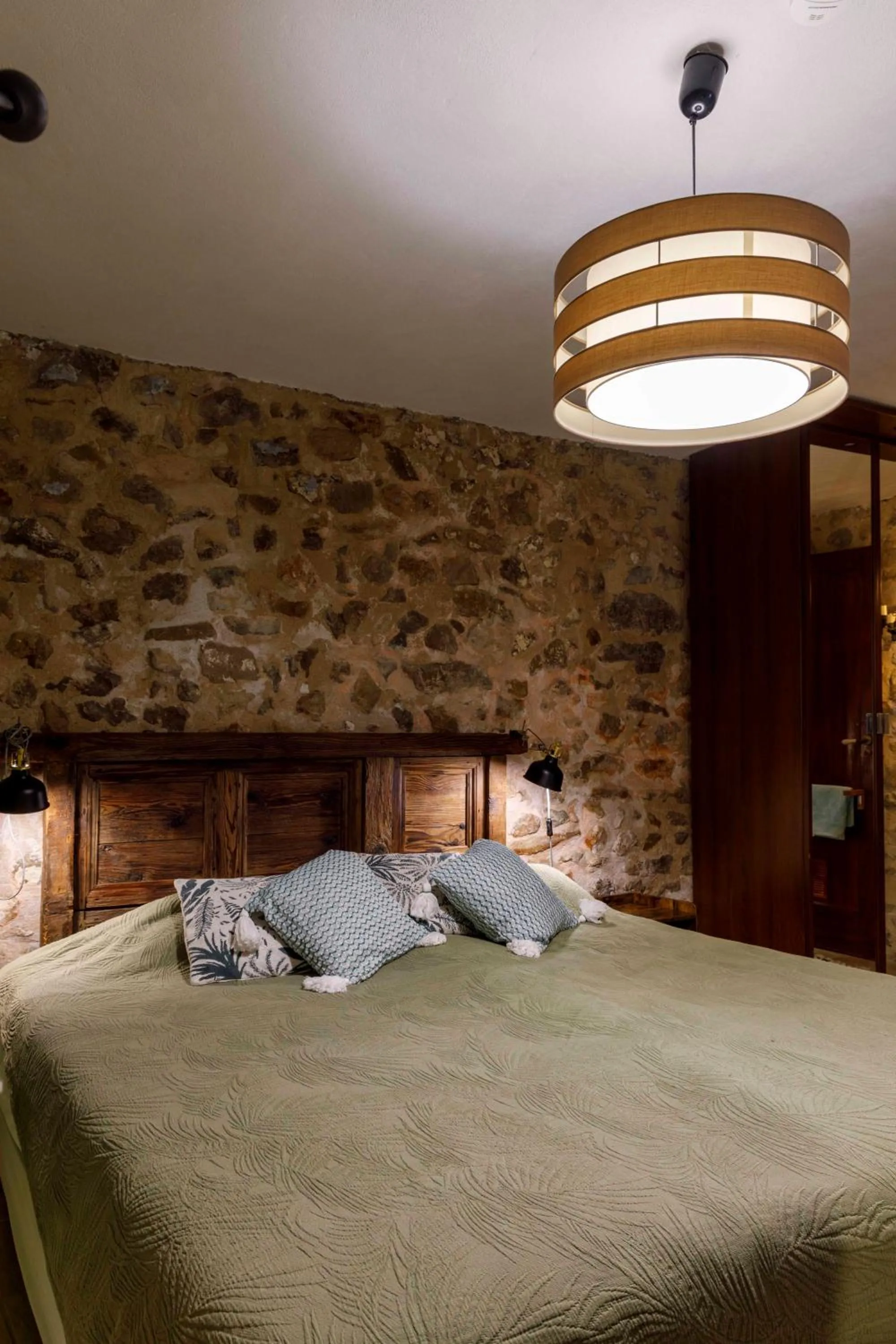 Bed in Dios Esta Bien