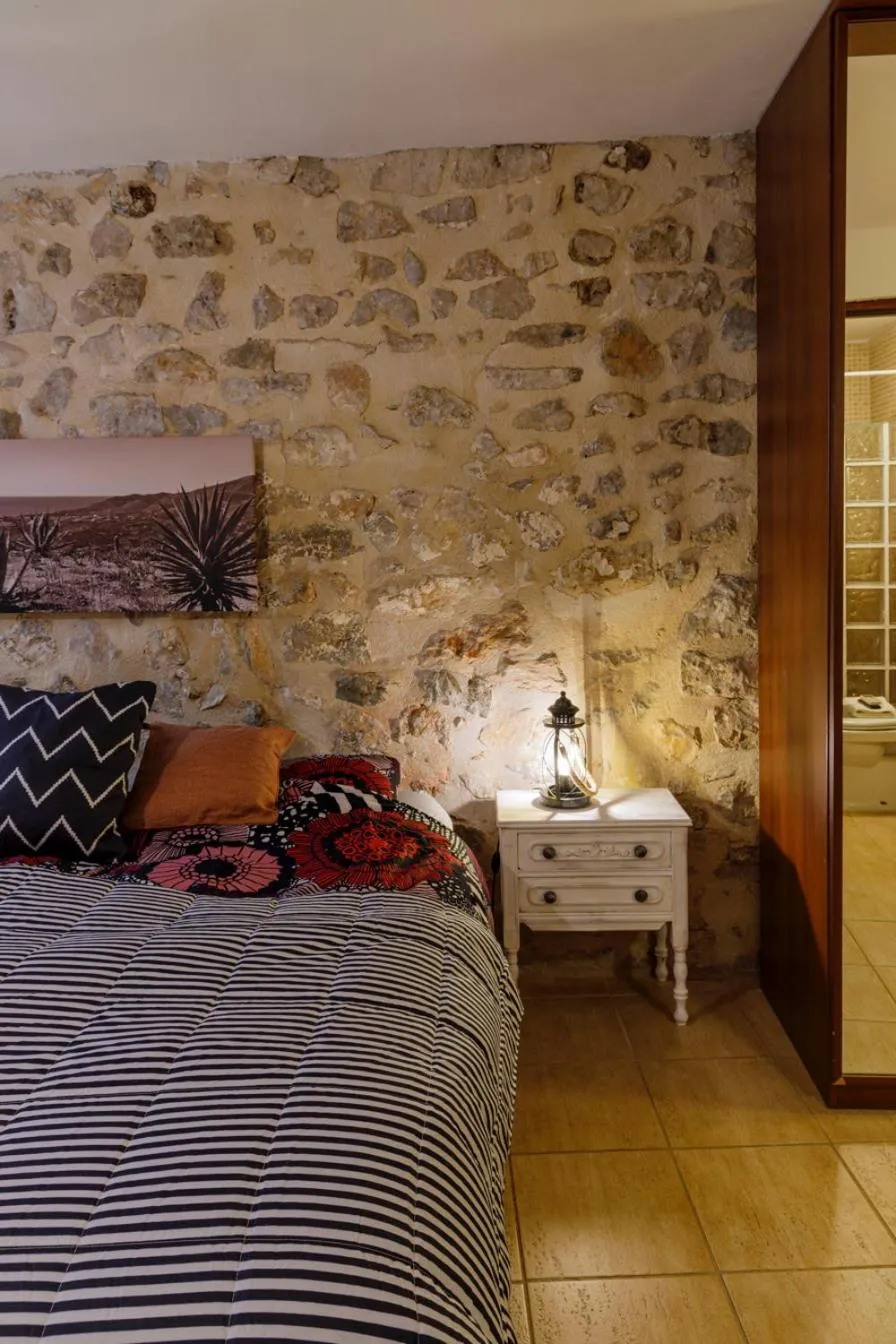 Bed in Dios Esta Bien