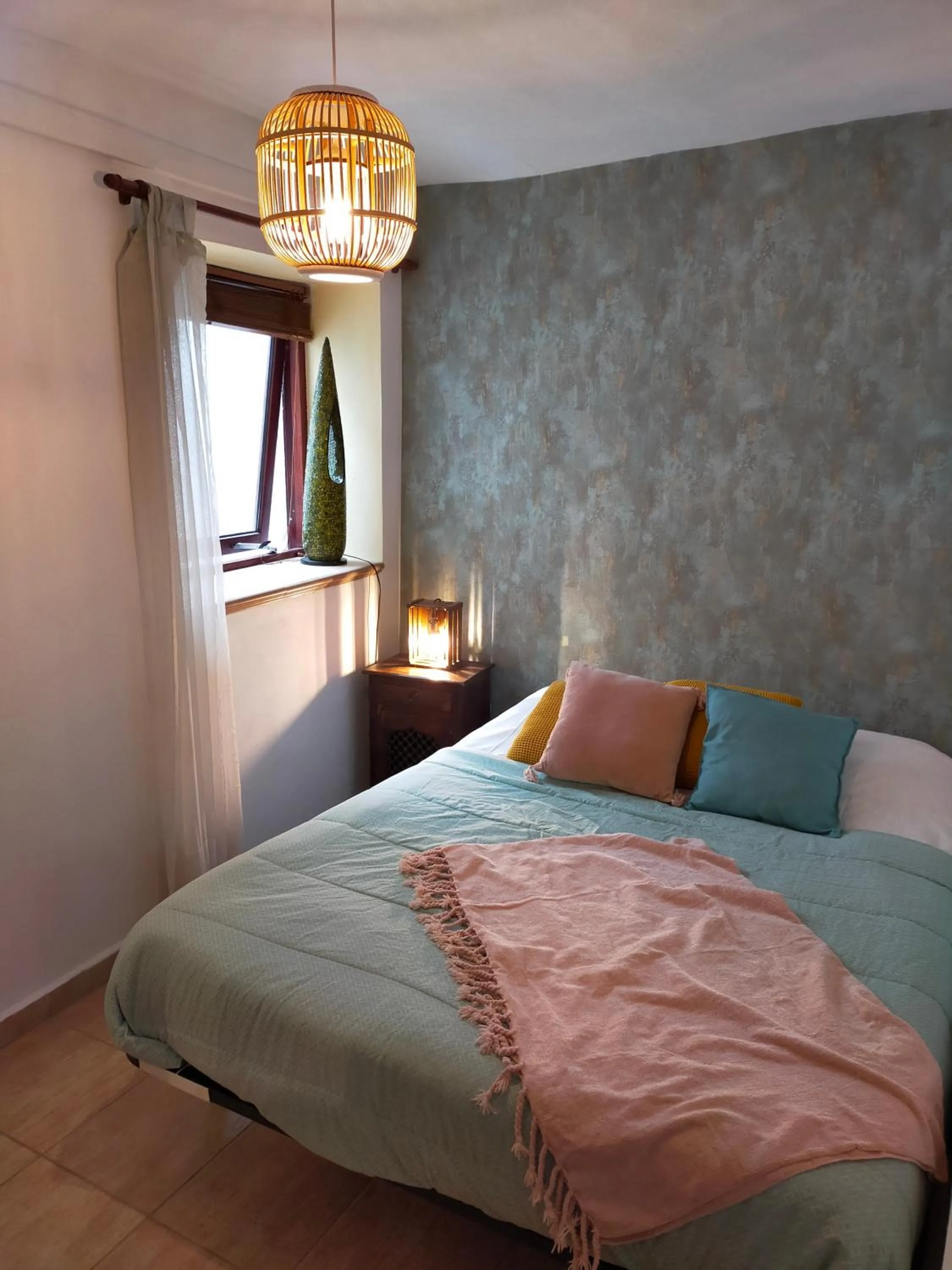 Bed in Dios Esta Bien