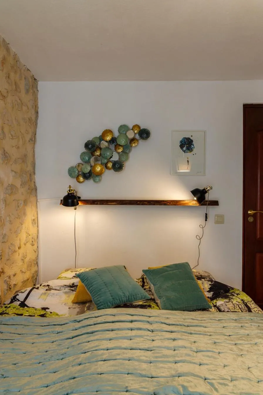 Bed in Dios Esta Bien