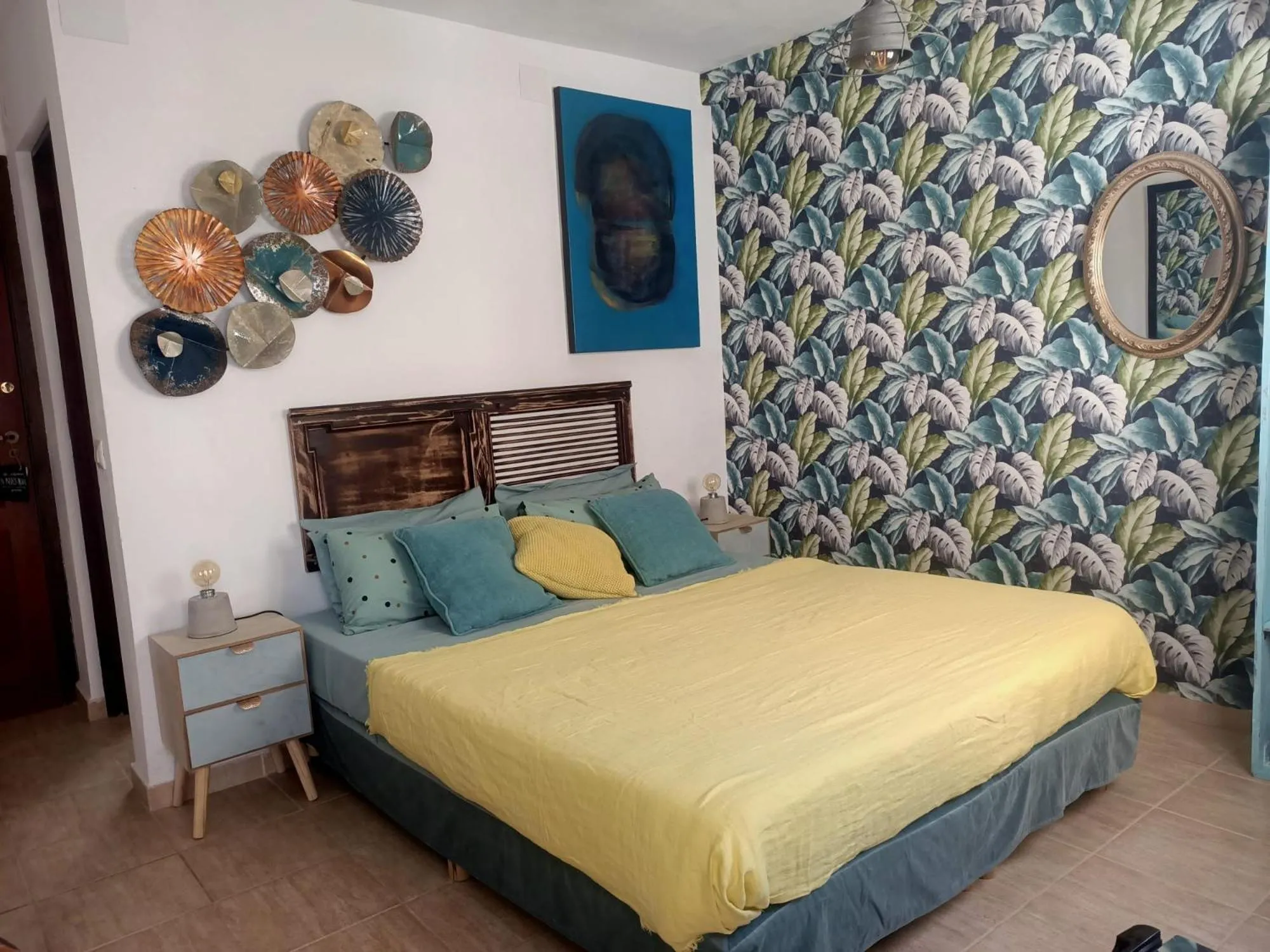 Photo of the whole room, Bed in Dios Esta Bien