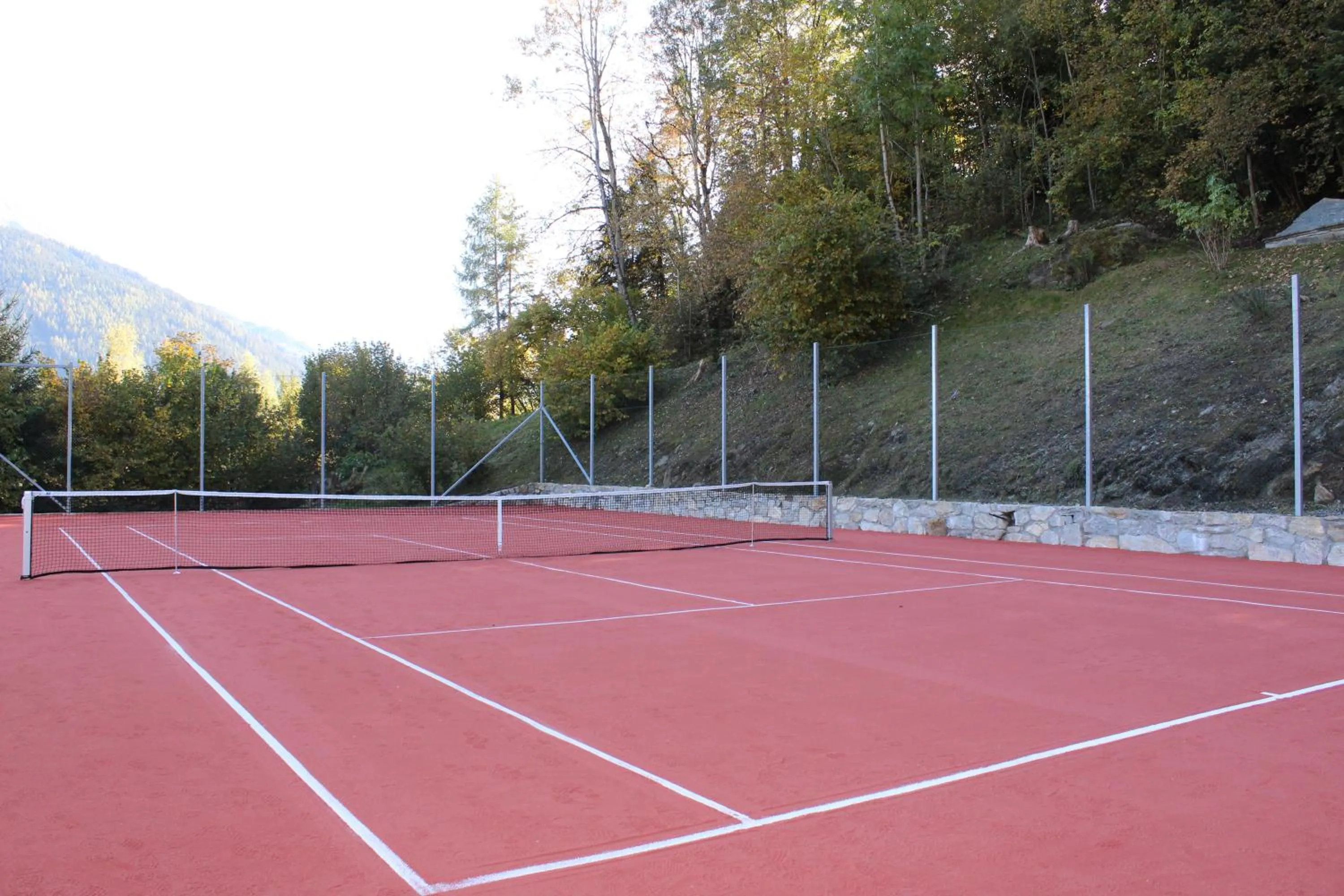 Tennis court in Hotel Schloss Mittersill