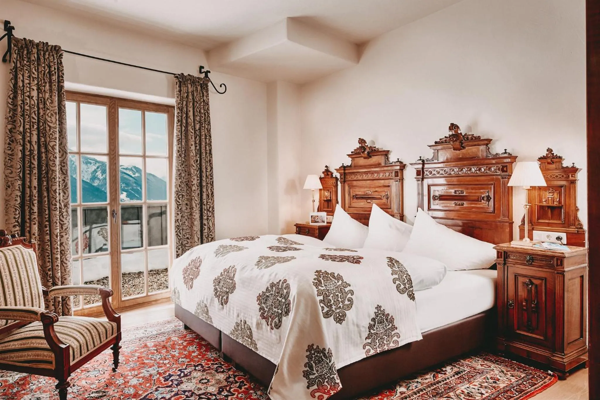 Bed in Hotel Schloss Mittersill