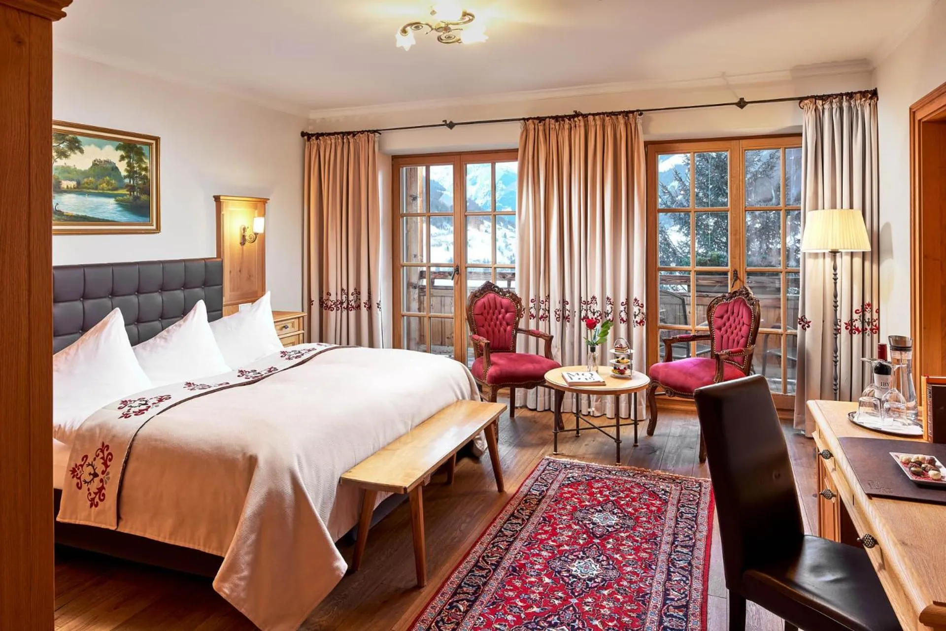 Bed in Hotel Schloss Mittersill