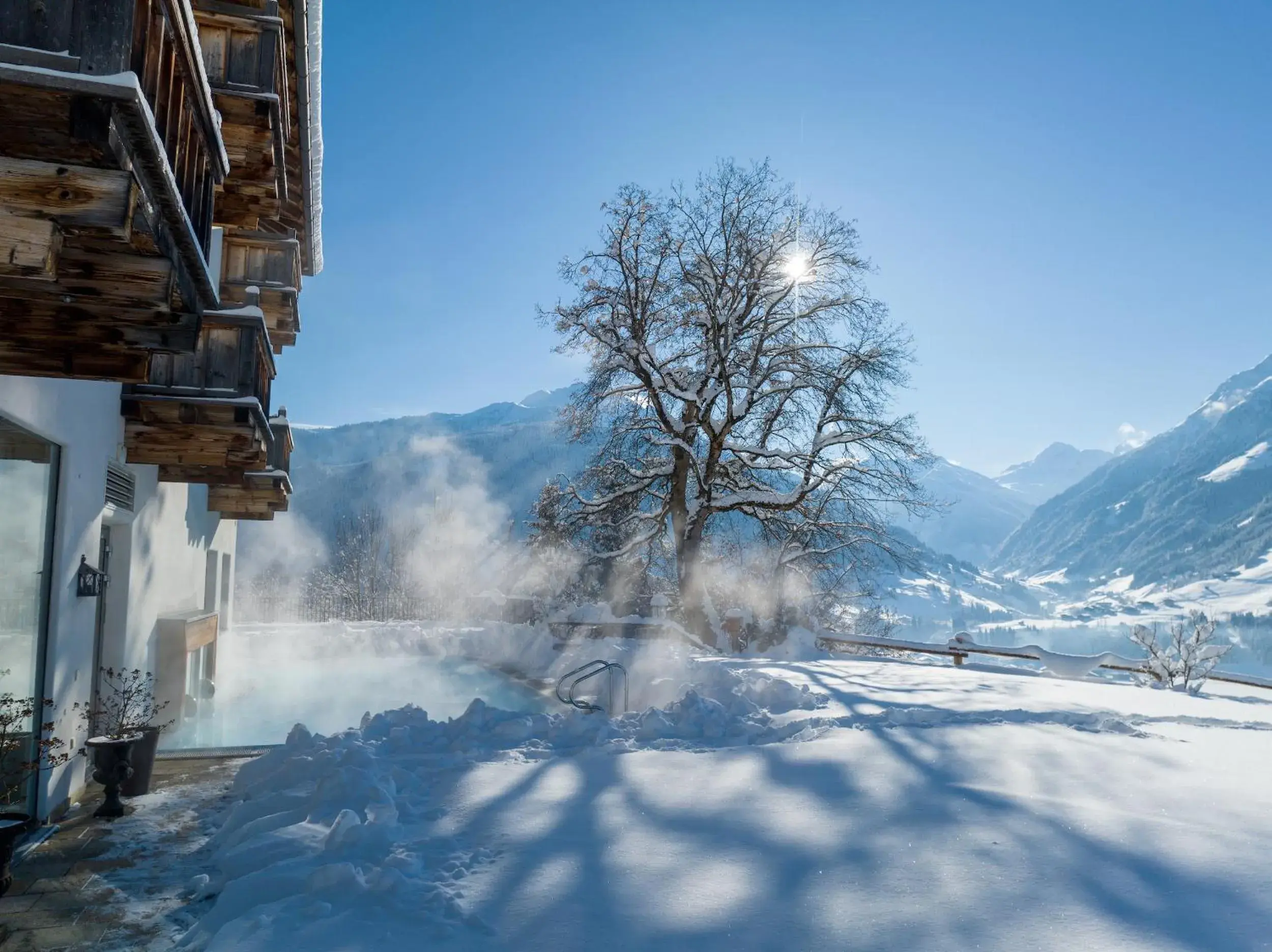 Swimming pool in Hotel Schloss Mittersill Swimming pool in Hotel Schloss Mittersill