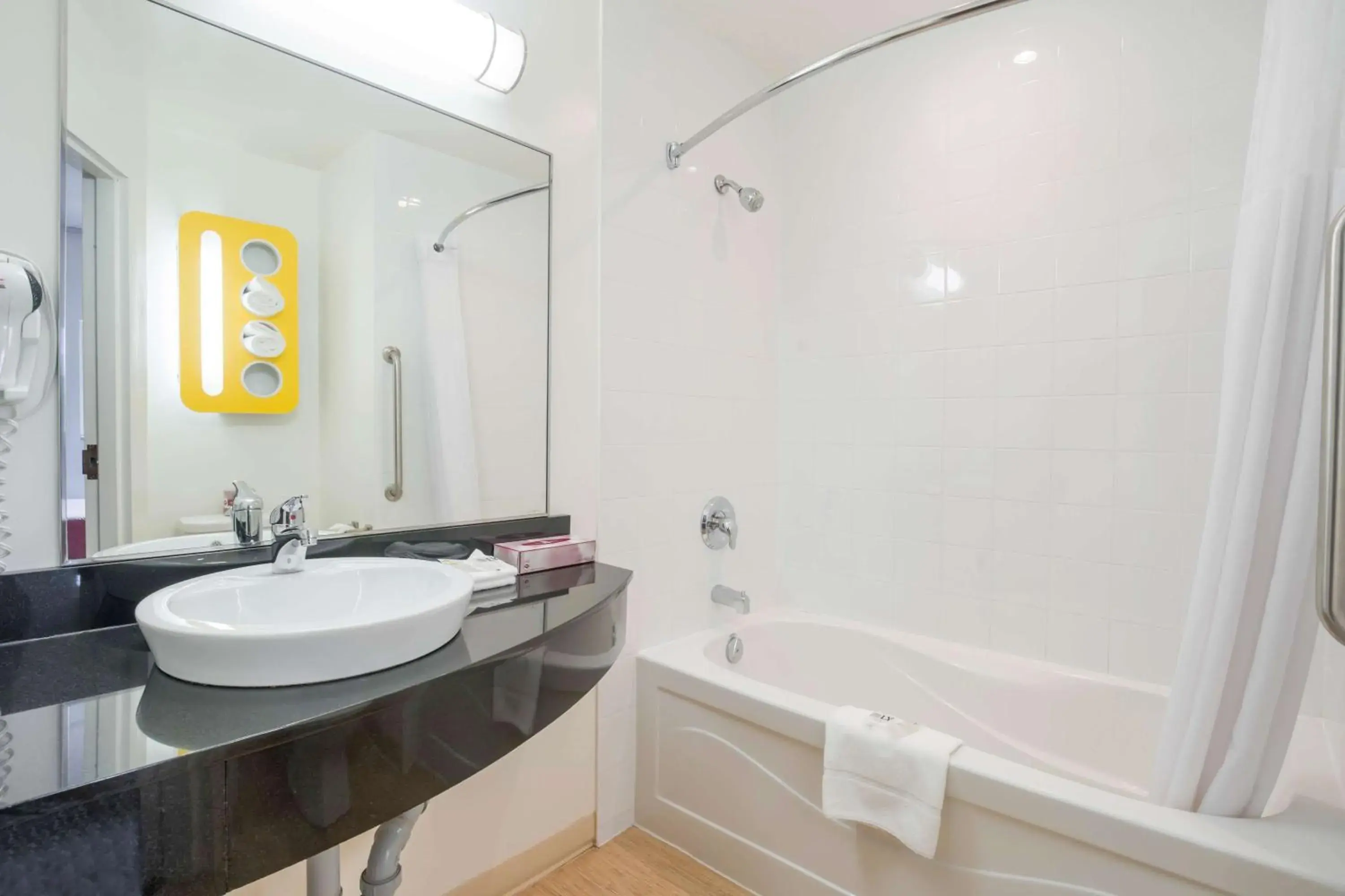 Bathroom in Motel 6-Kingston, ON Bathroom in Motel 6-Kingston, ON