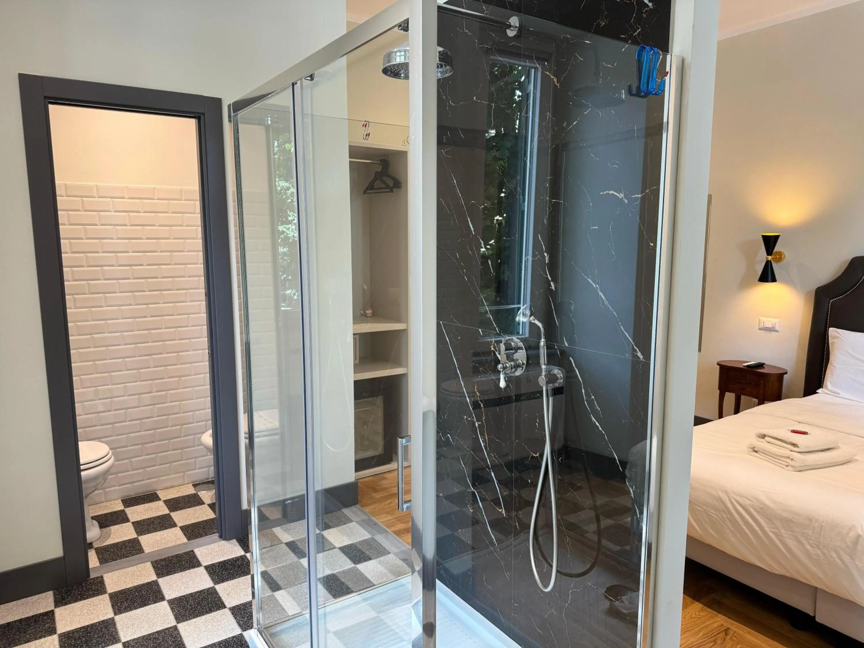 Shower, Bed in Santa Monica Townhouse