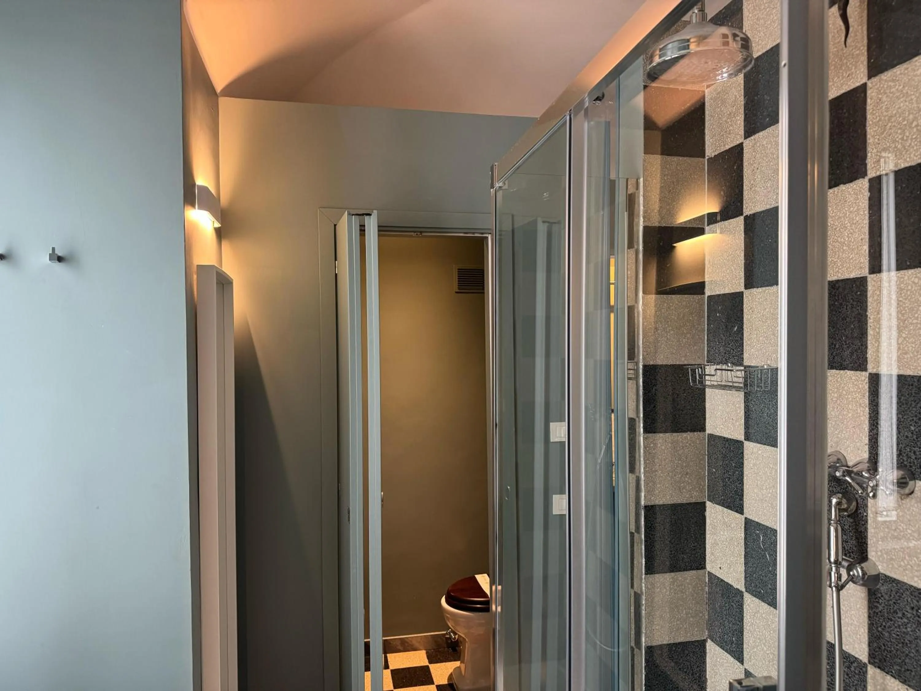 Bathroom in Santa Monica Townhouse