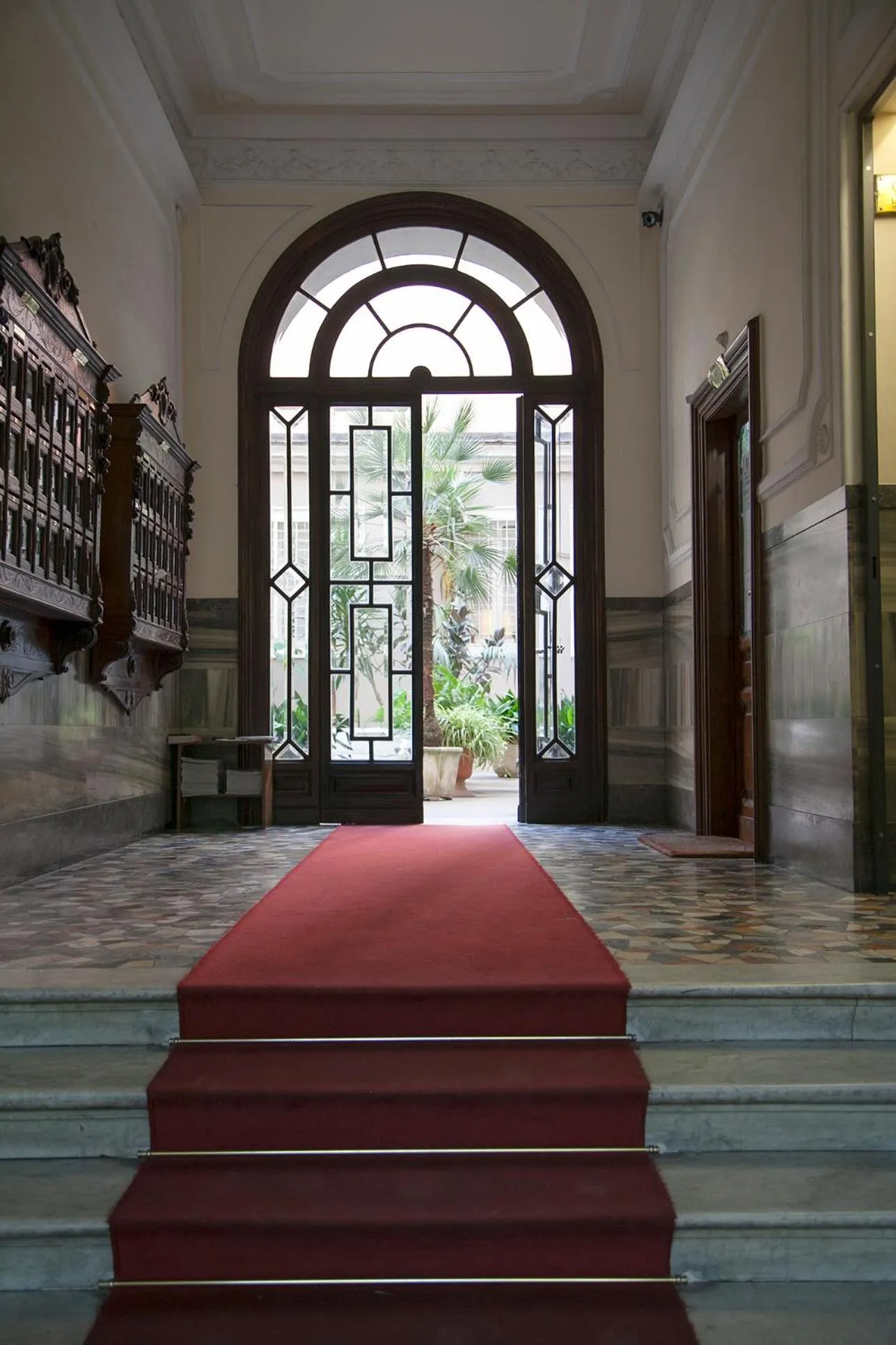 Property building in Santa Monica Townhouse