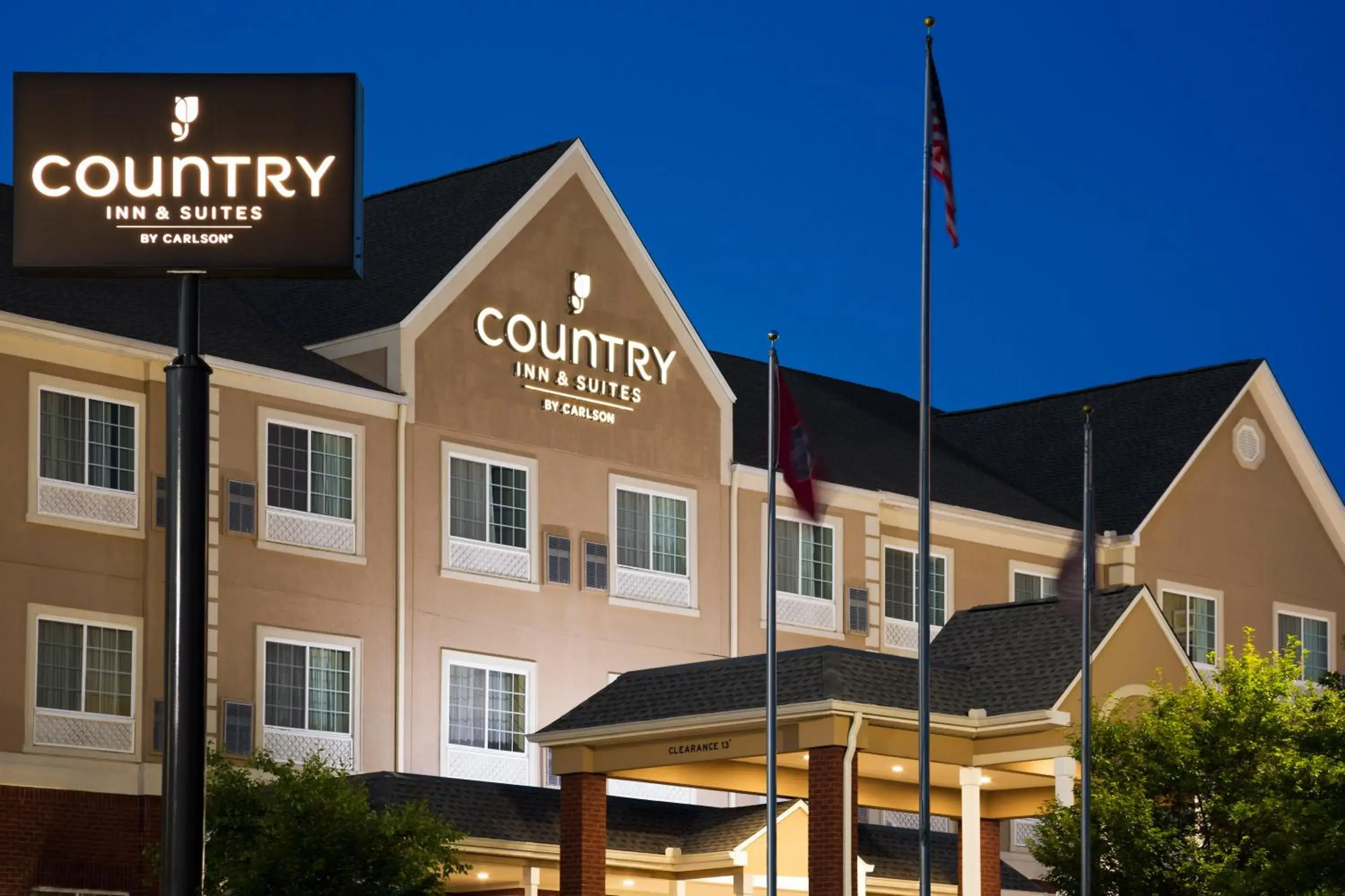 Property building in Country Inn & Suites by Radisson, Goodlettsville, TN Property building in Country Inn & Suites by Radisson, Goodlettsville, TN