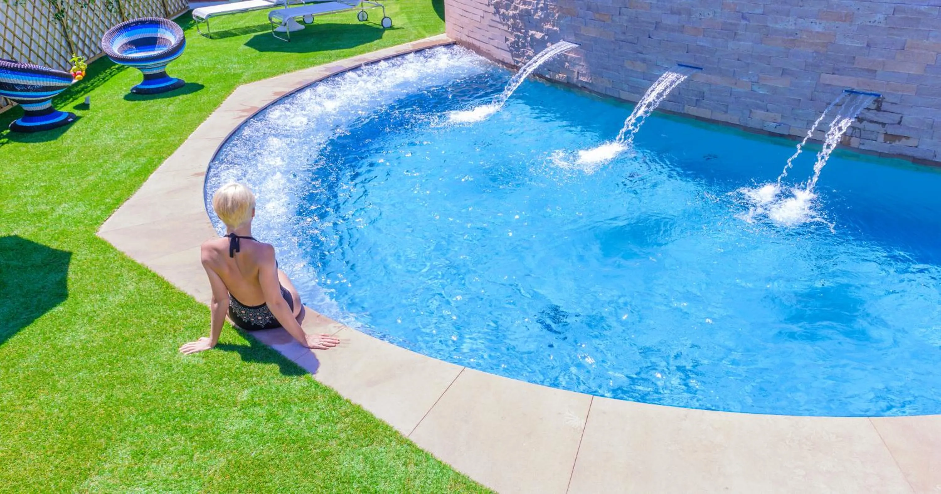 Swimming pool in Hotel Torremaura