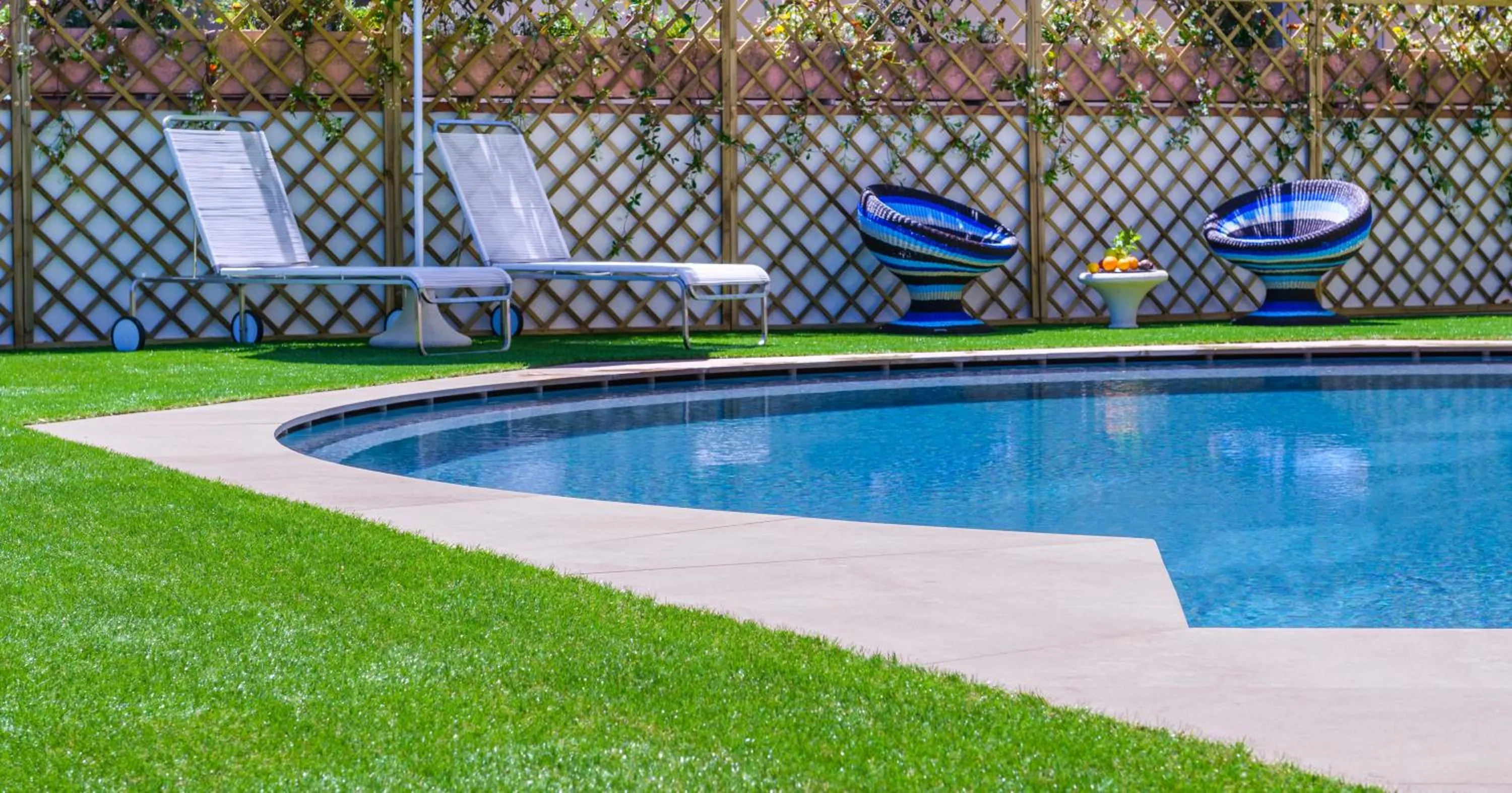 Swimming pool in Hotel Torremaura