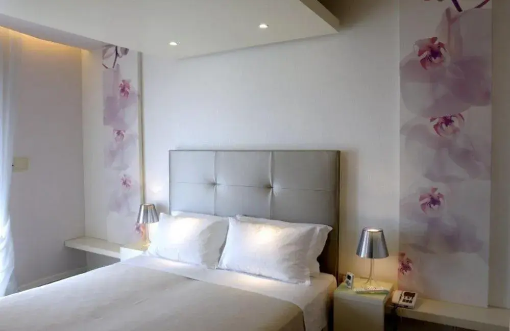 Decorative detail, Bed in Hotel Torremaura Decorative detail, Bed in Hotel Torremaura