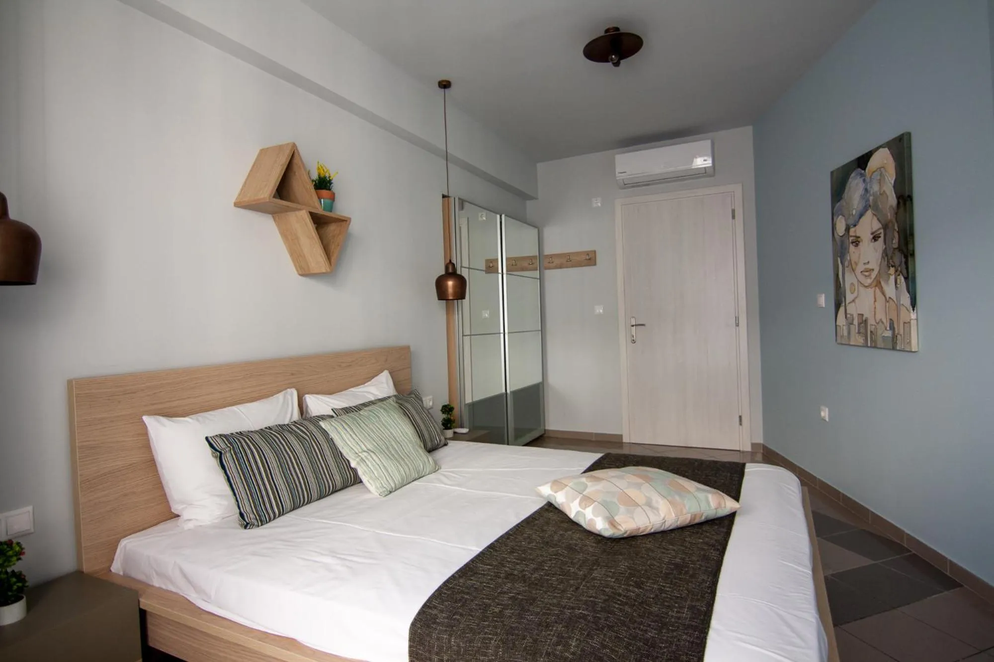 Bedroom, Bed in Dynasta Central Suites