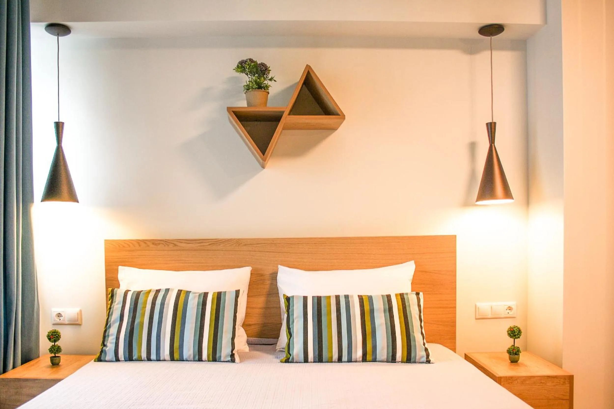 Bedroom, Bed in Dynasta Central Suites