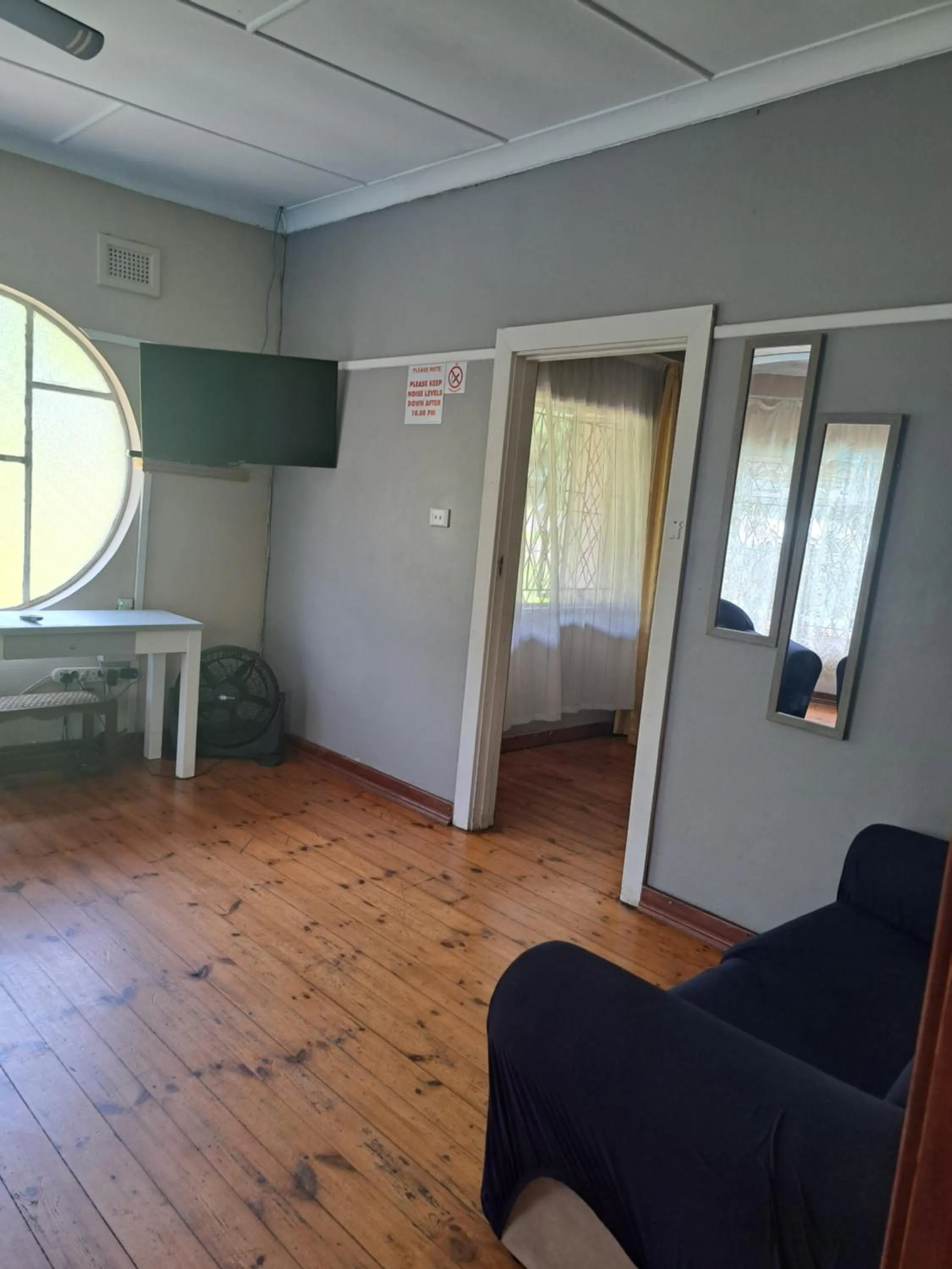 TV and multimedia in PMB Backpackers Lodge