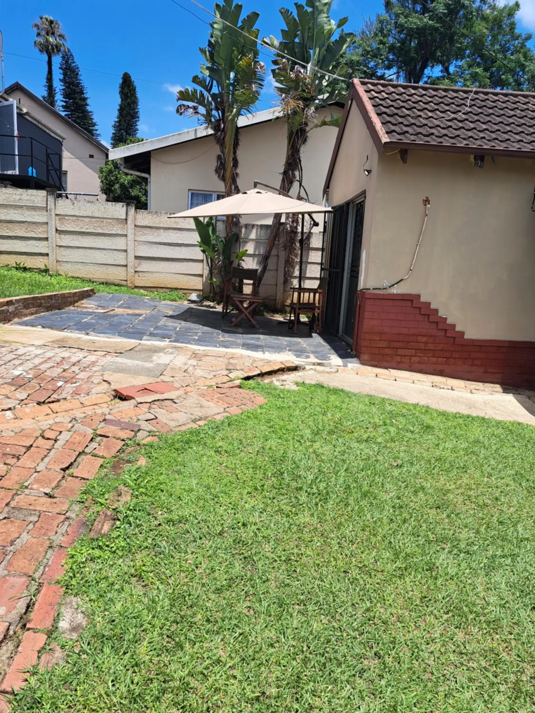 Property building in PMB Backpackers Lodge
