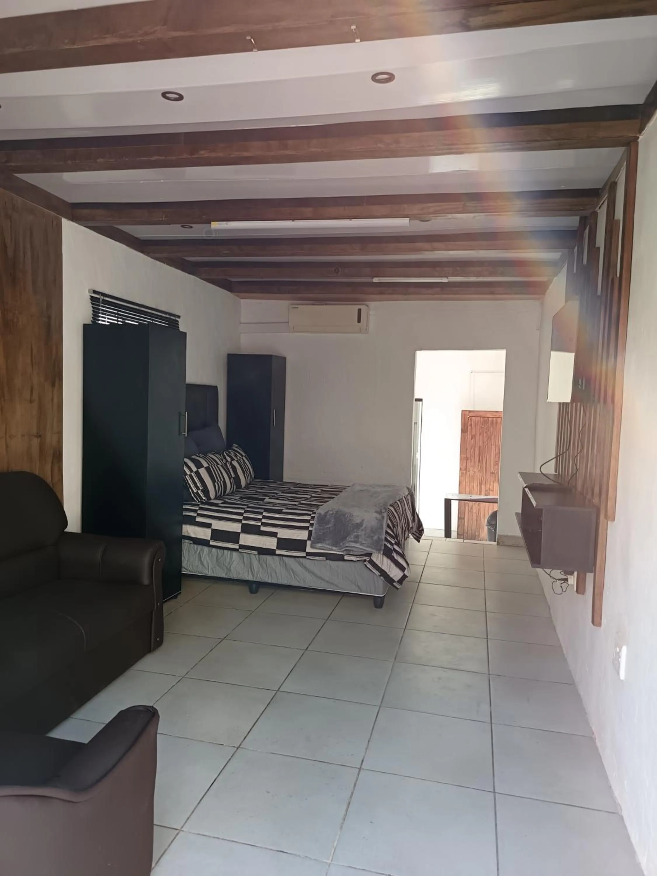 Living room in PMB Backpackers Lodge