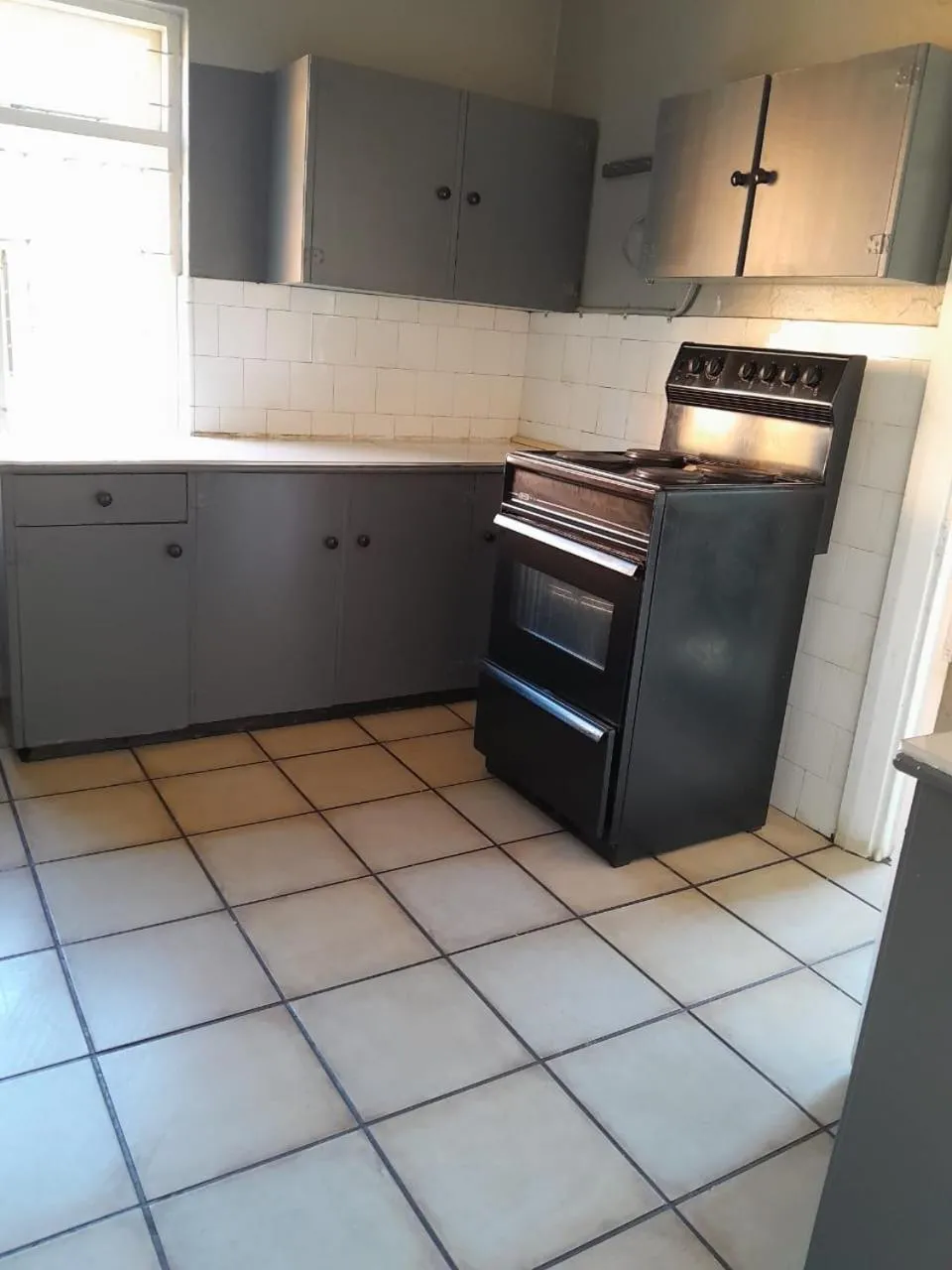 Kitchen or kitchenette in PMB Backpackers Lodge