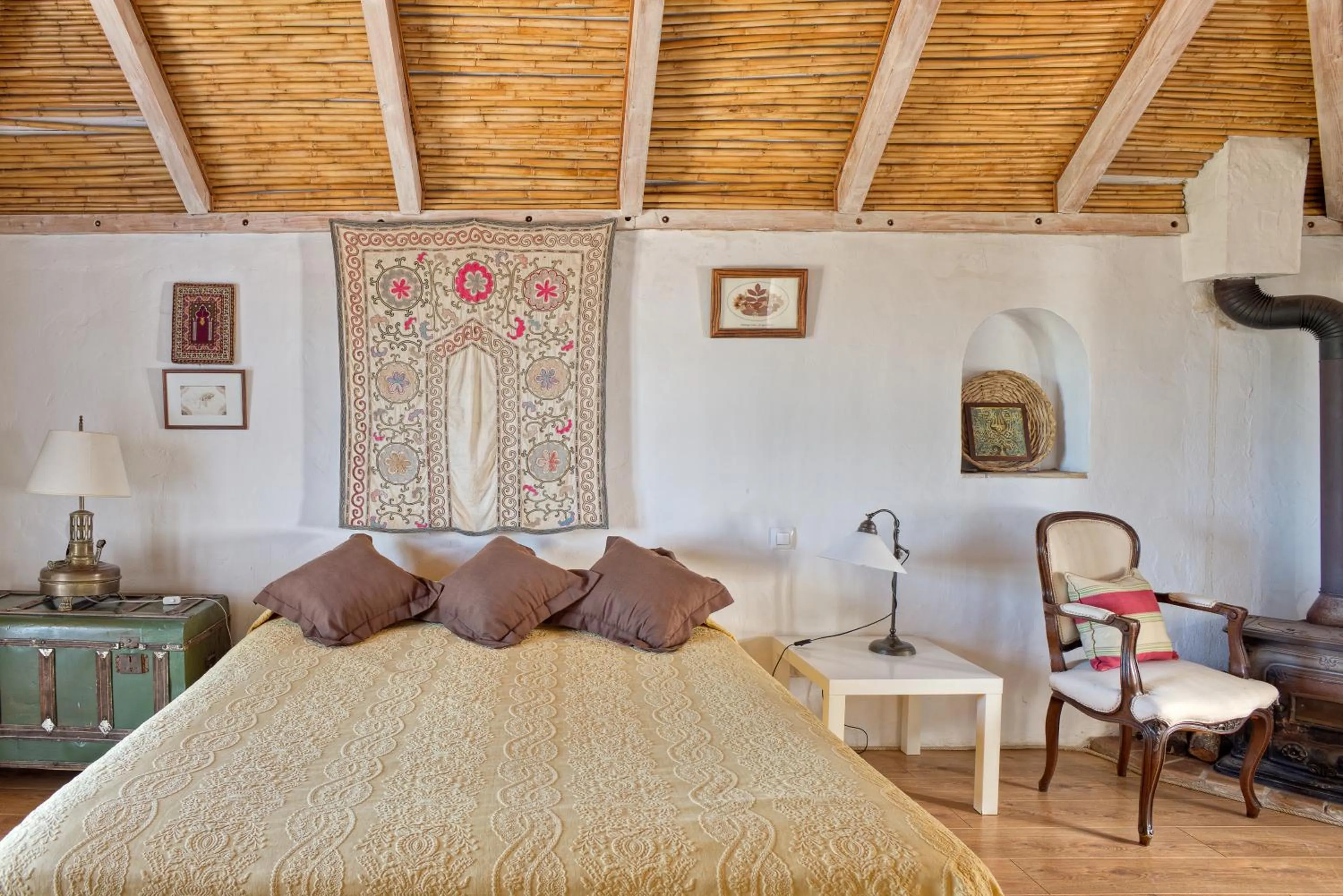 Photo of the whole room, Bed in La Casa de Bovedas Charming Inn
