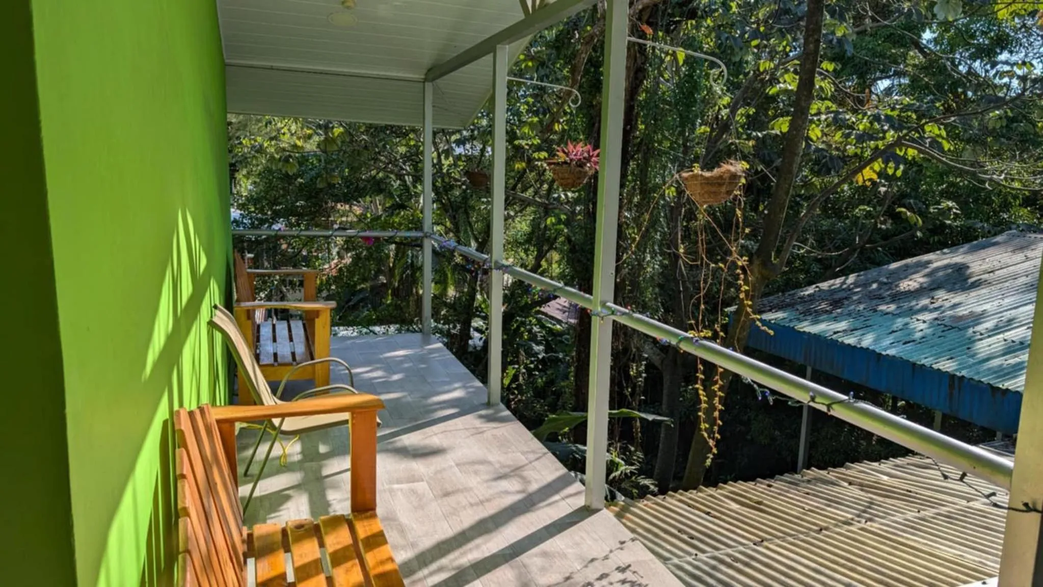 Balcony/Terrace in Peace of Paradise Breakfast Included Free Manuel Antonio Park Tour