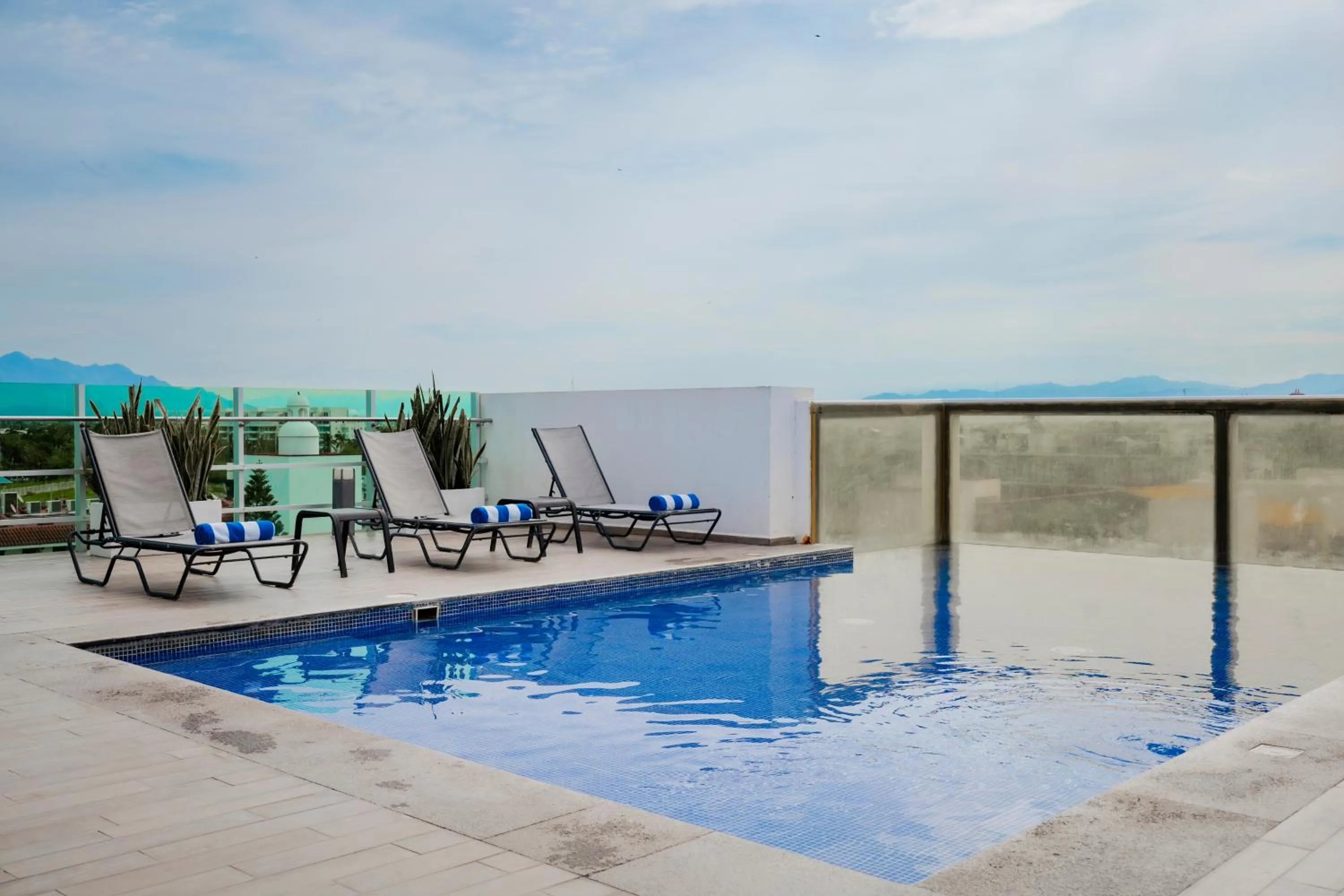 Swimming pool in Hotel Villa Varadero
