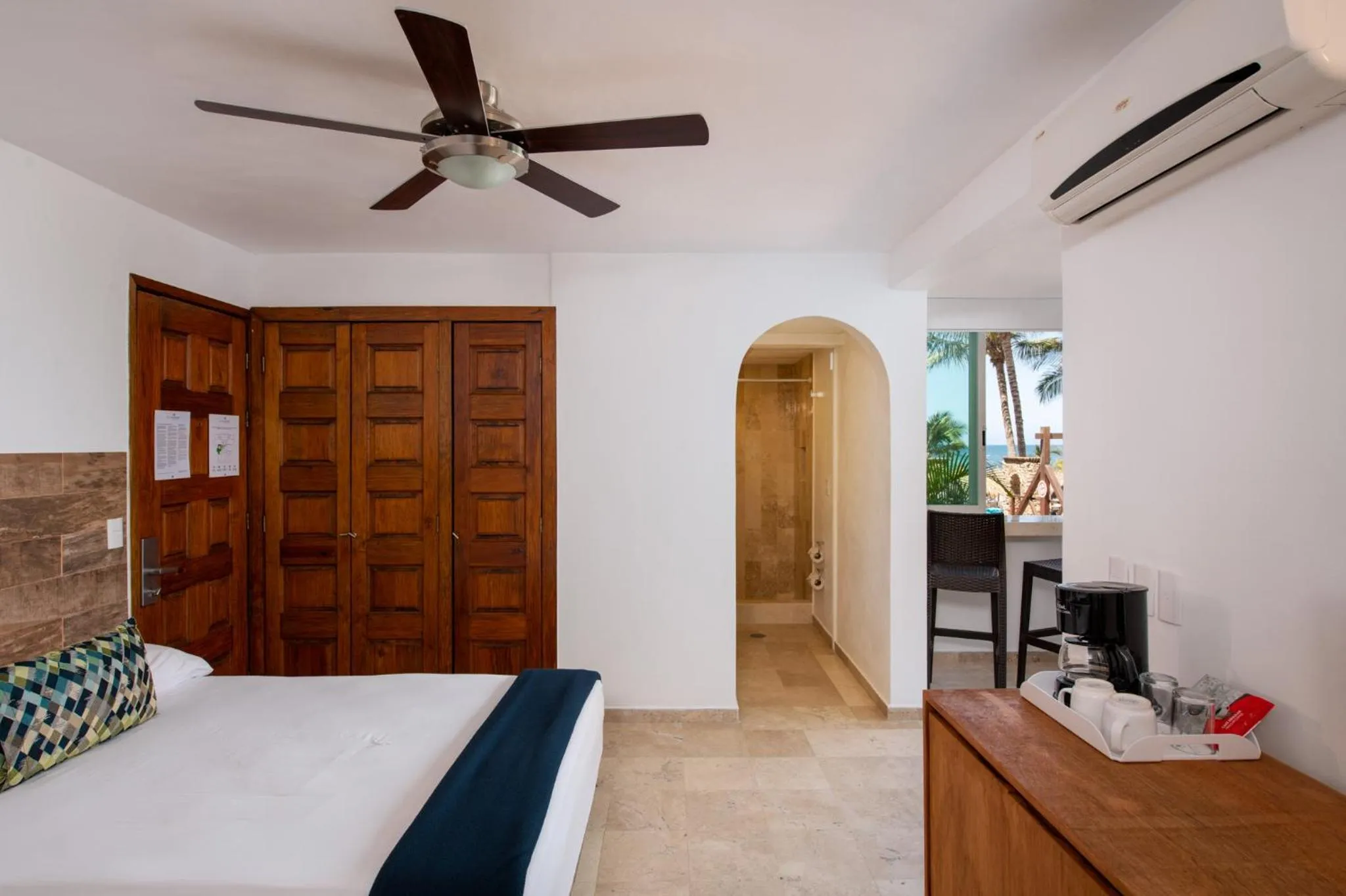 Bedroom, Bed in Hotel Villa Varadero