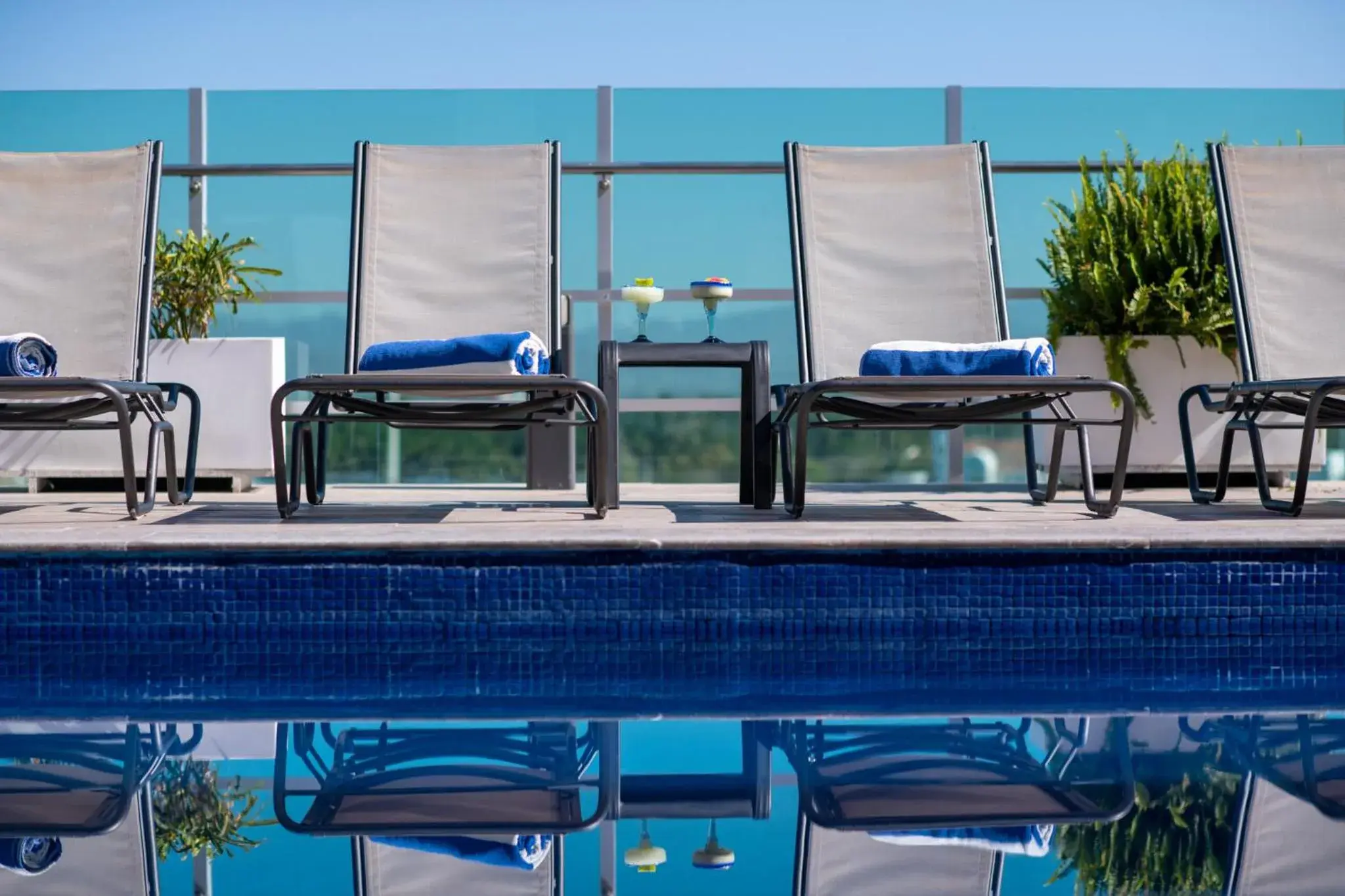 Swimming pool in Hotel Villa Varadero Swimming pool in Hotel Villa Varadero