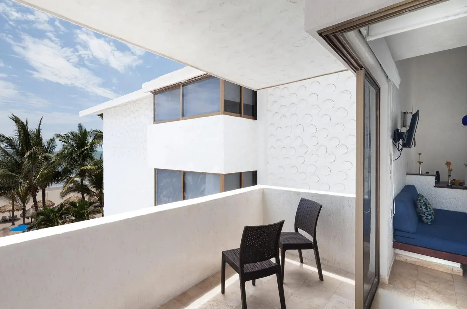 View (from property/room), Bed in Hotel Villa Varadero View (from property/room), Bed in Hotel Villa Varadero