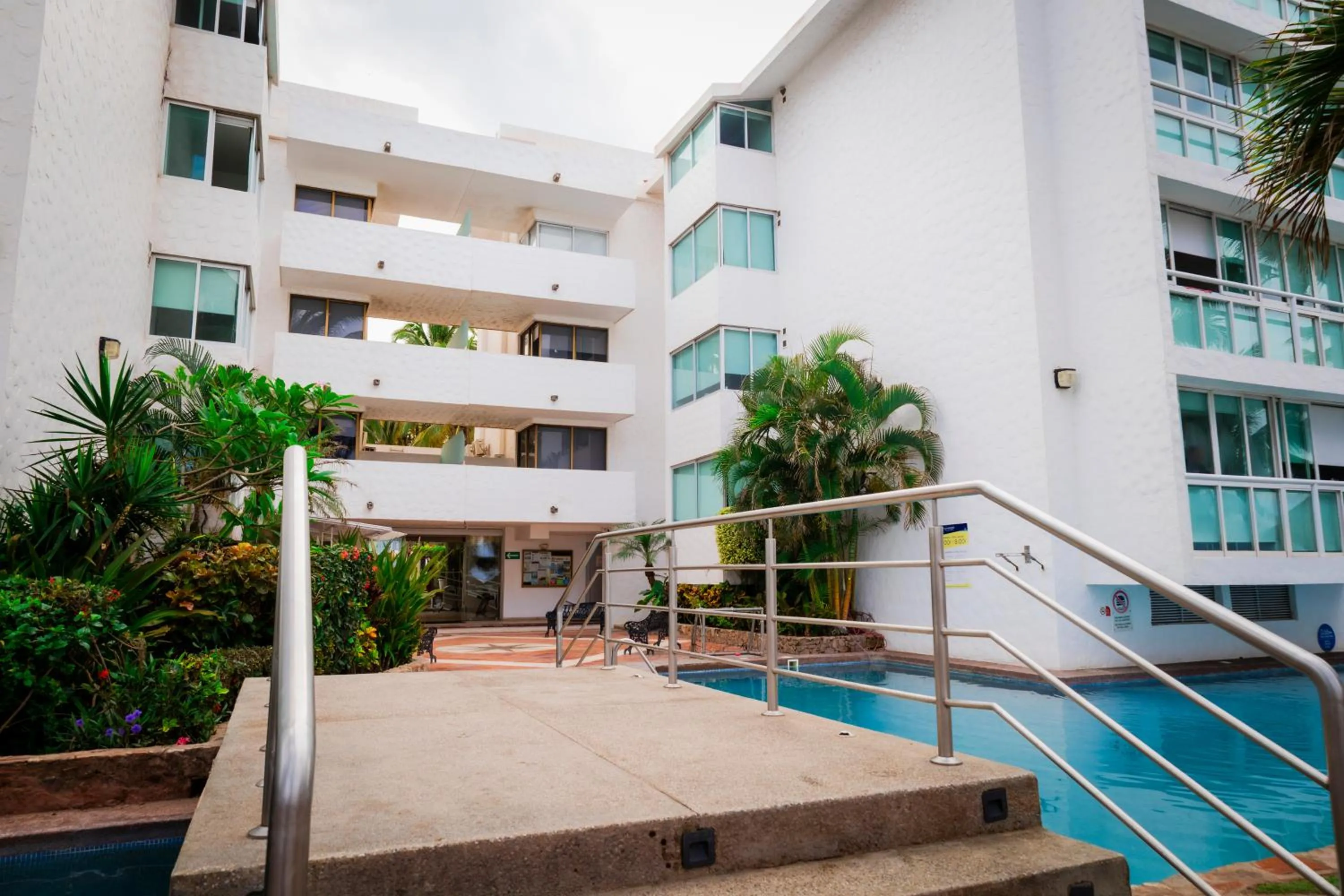 Swimming pool in Hotel Villa Varadero