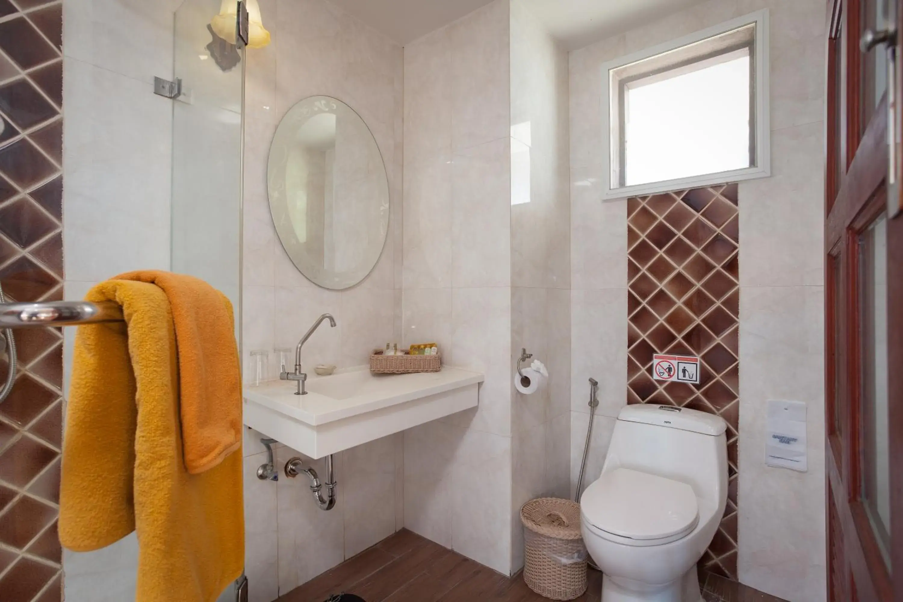 Bathroom in Phi Phi Natural Resort Bathroom in Phi Phi Natural Resort