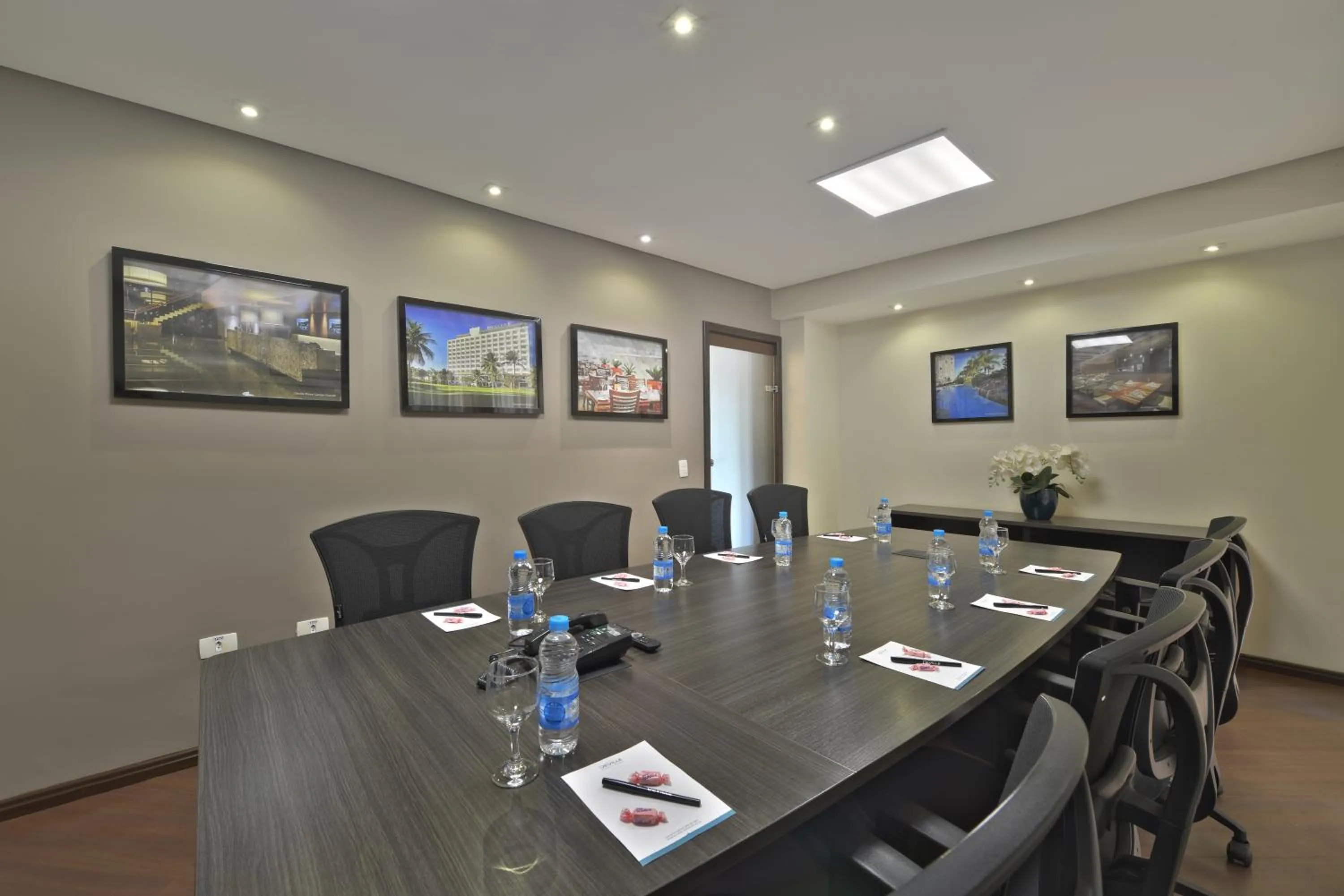 Meeting/conference room in Hotel Deville Express Cascavel