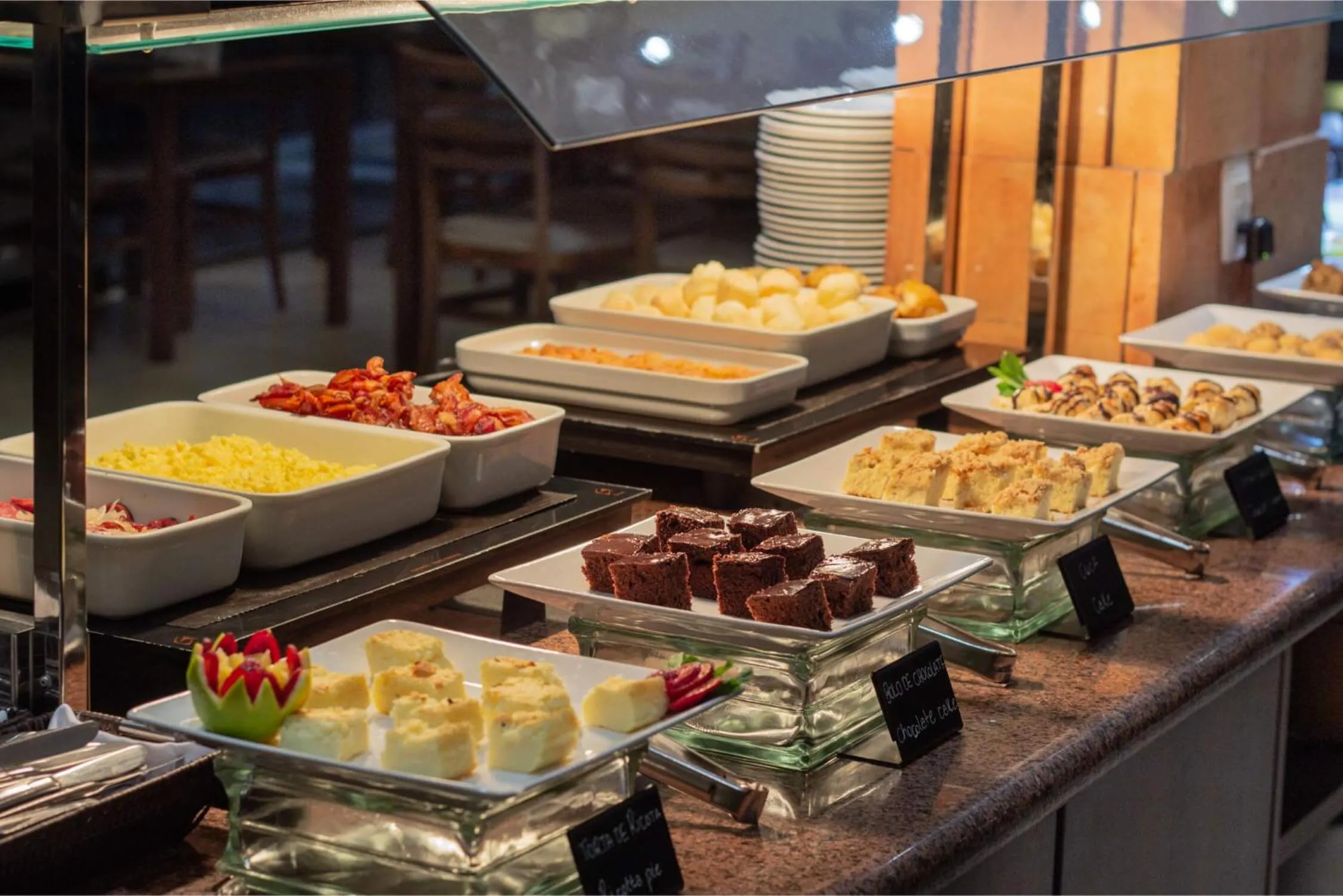 Food in Hotel Deville Express Cascavel