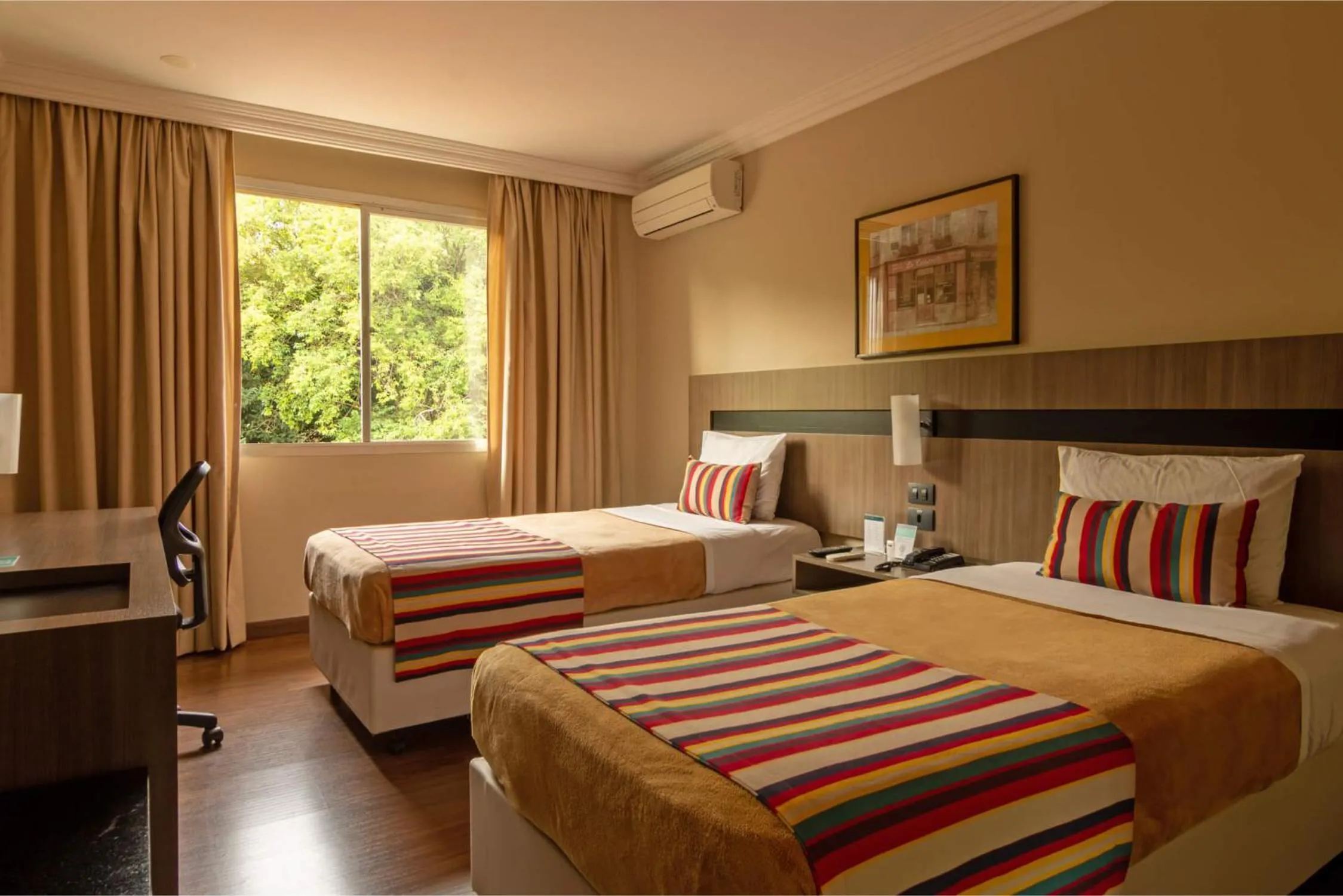 Bed in Hotel Deville Express Cascavel