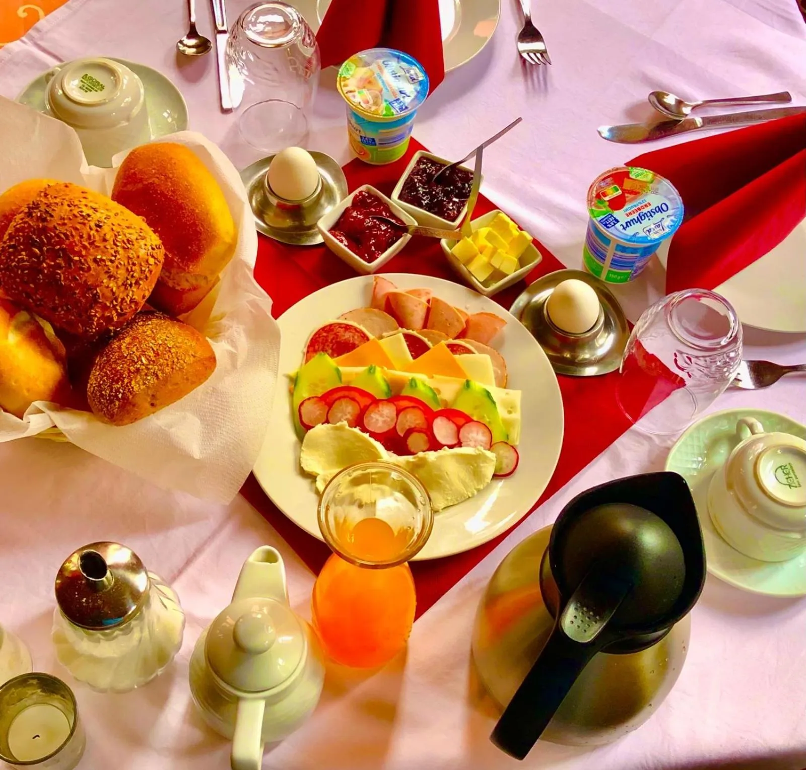 Food and drinks in Hotel Schwarzer Adler