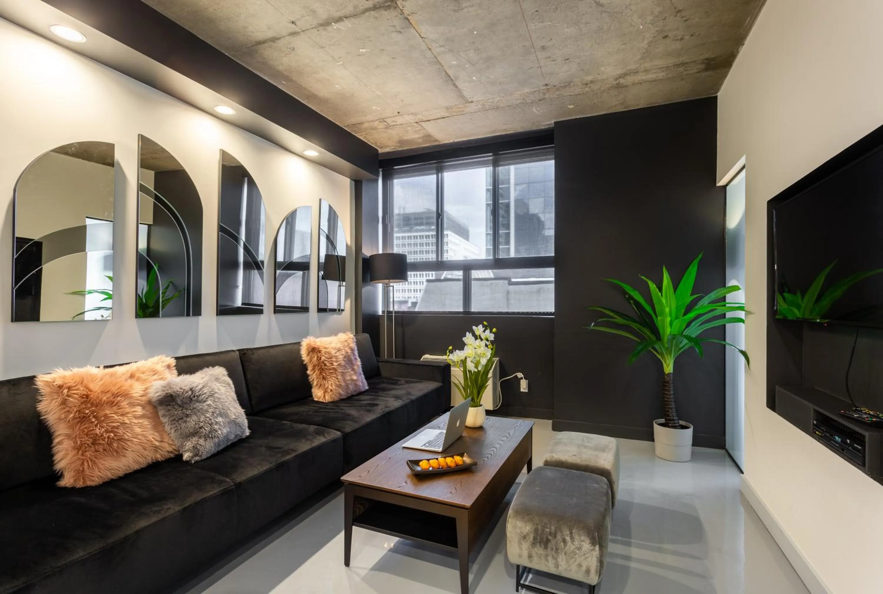 Living room in Pierce Boutique Apartments by Simplissimmo