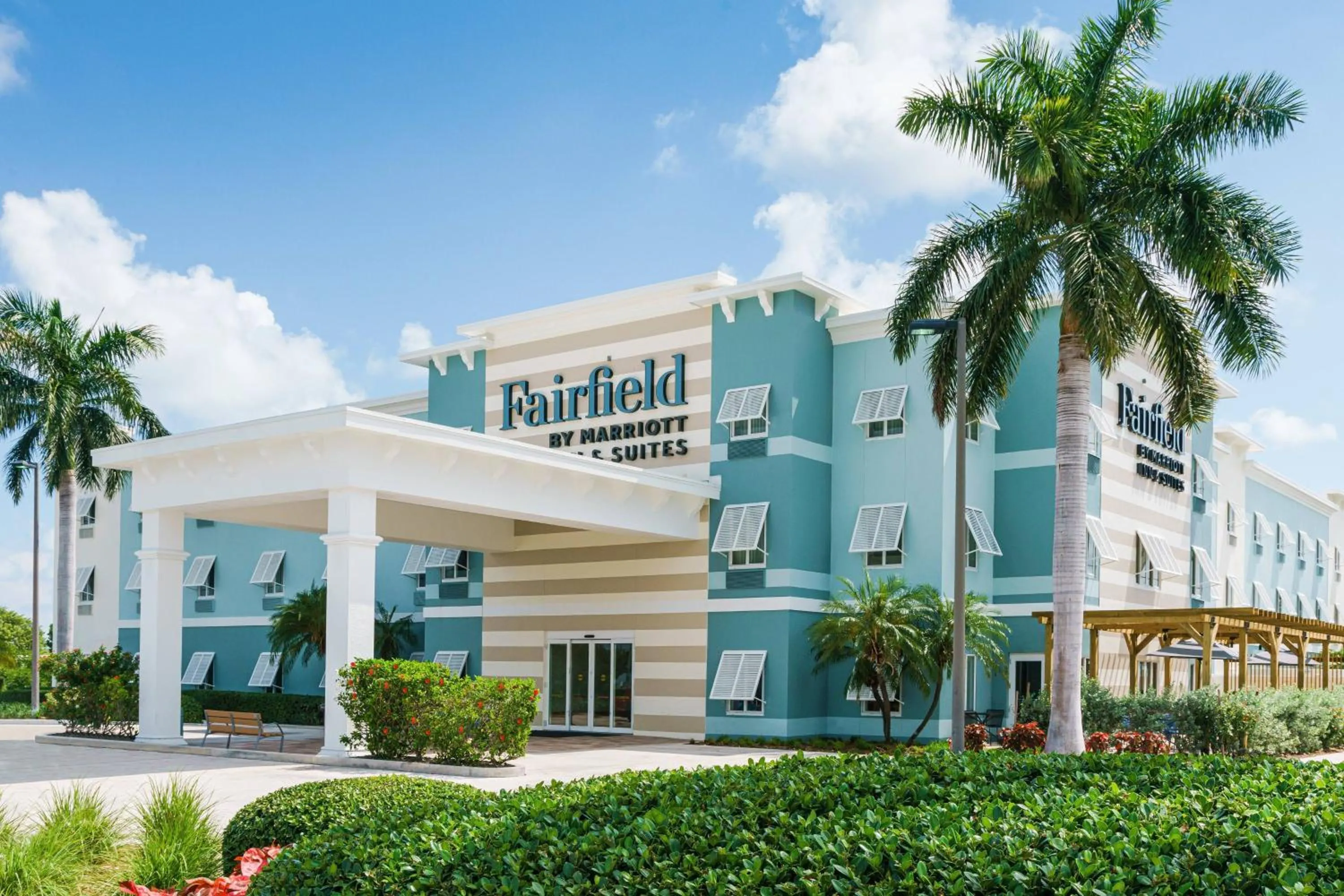 Property building in Fairfield by Marriott Inn & Suites Marathon Florida Keys