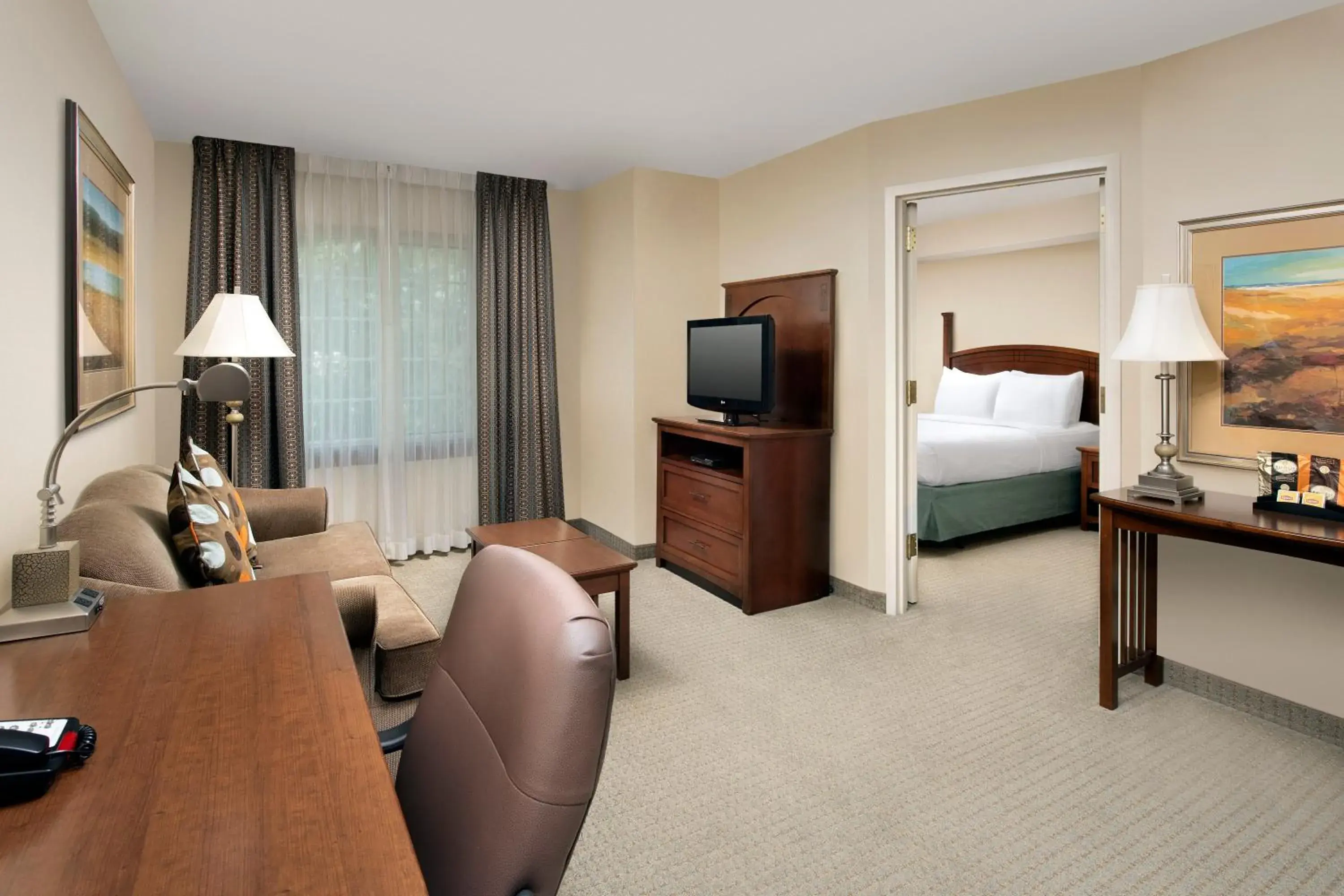 Bed in Staybridge Suites North Brunswick by IHG Bed in Staybridge Suites North Brunswick by IHG