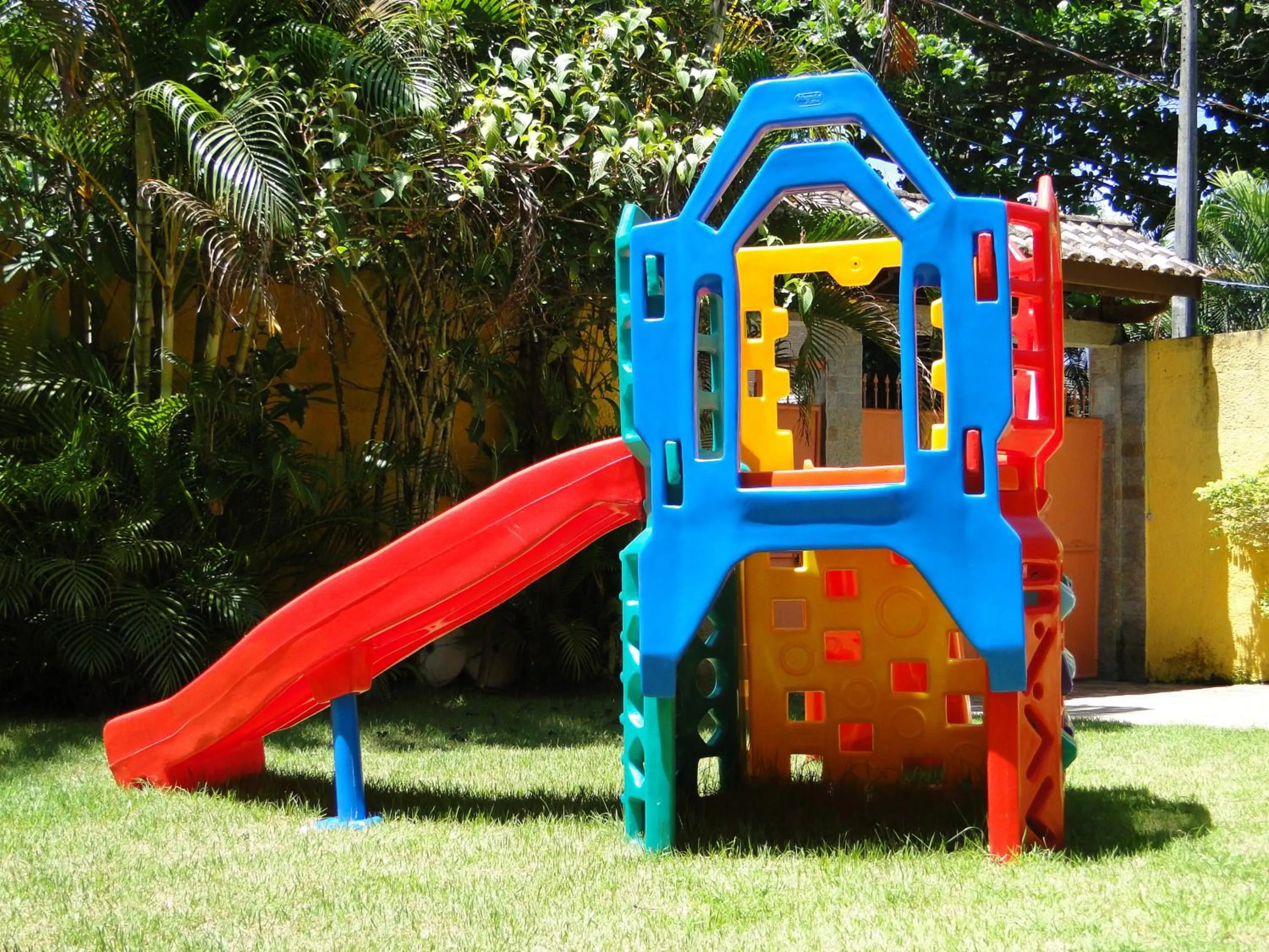 Children play ground in Pousada Casa na Praia