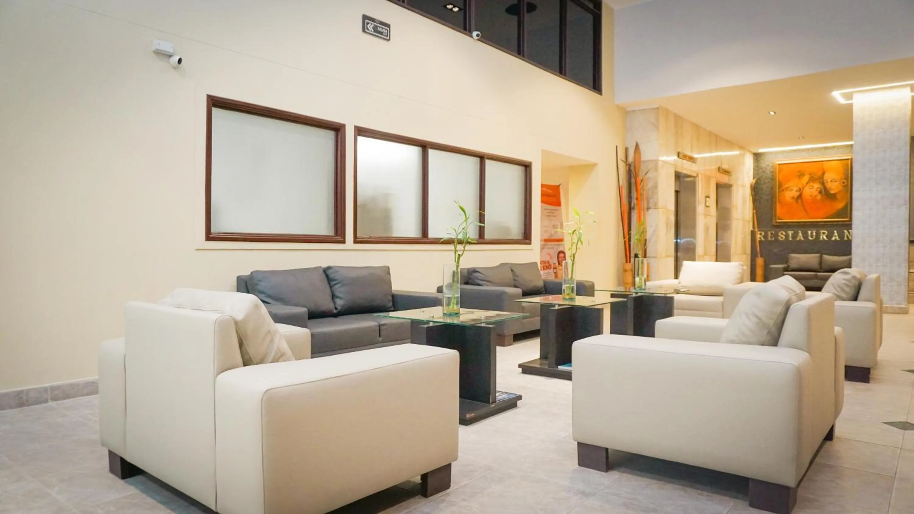 Seating area in Hotel Tonchalá