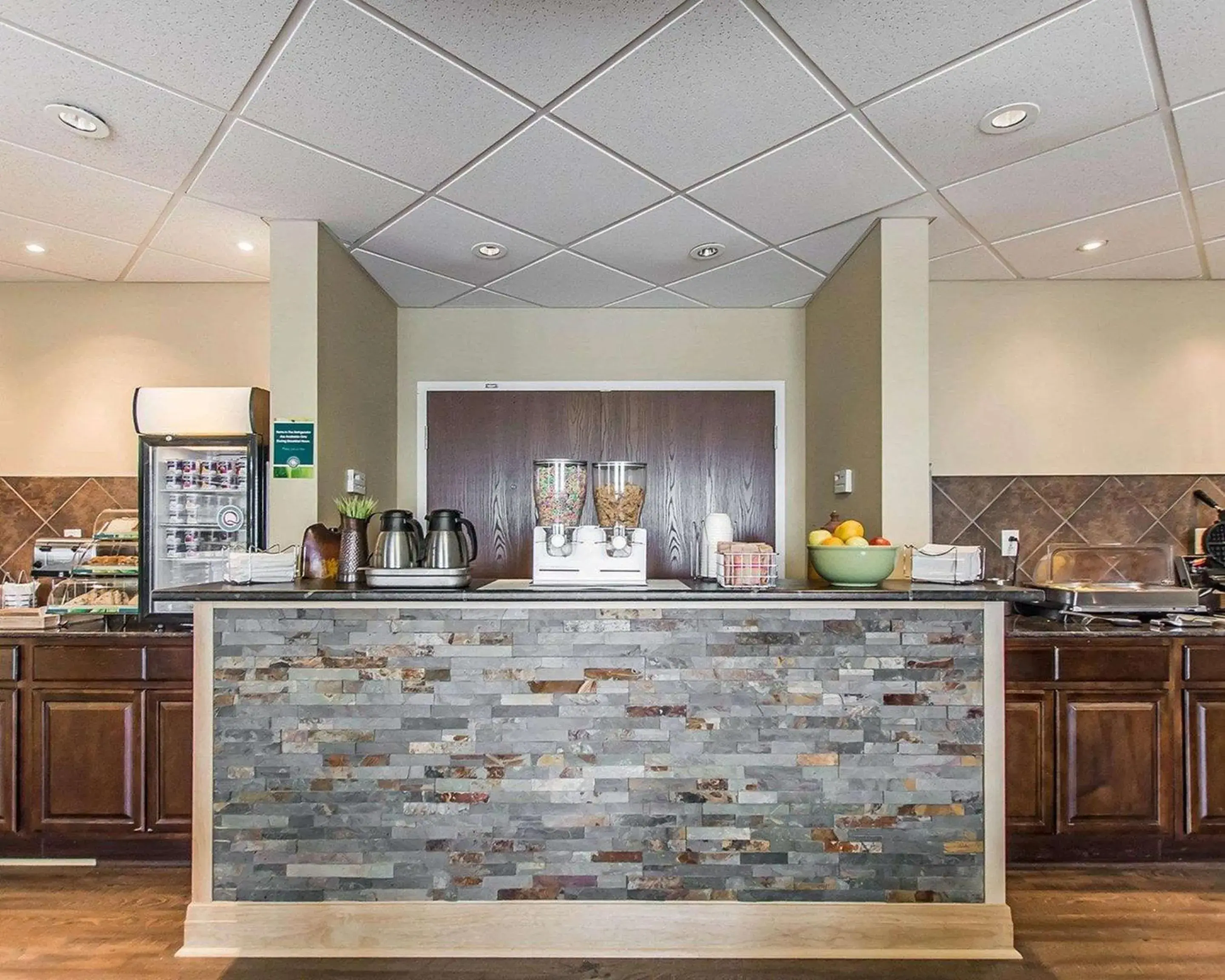 Restaurant/places to eat in Quality Inn Restaurant/places to eat in Quality Inn