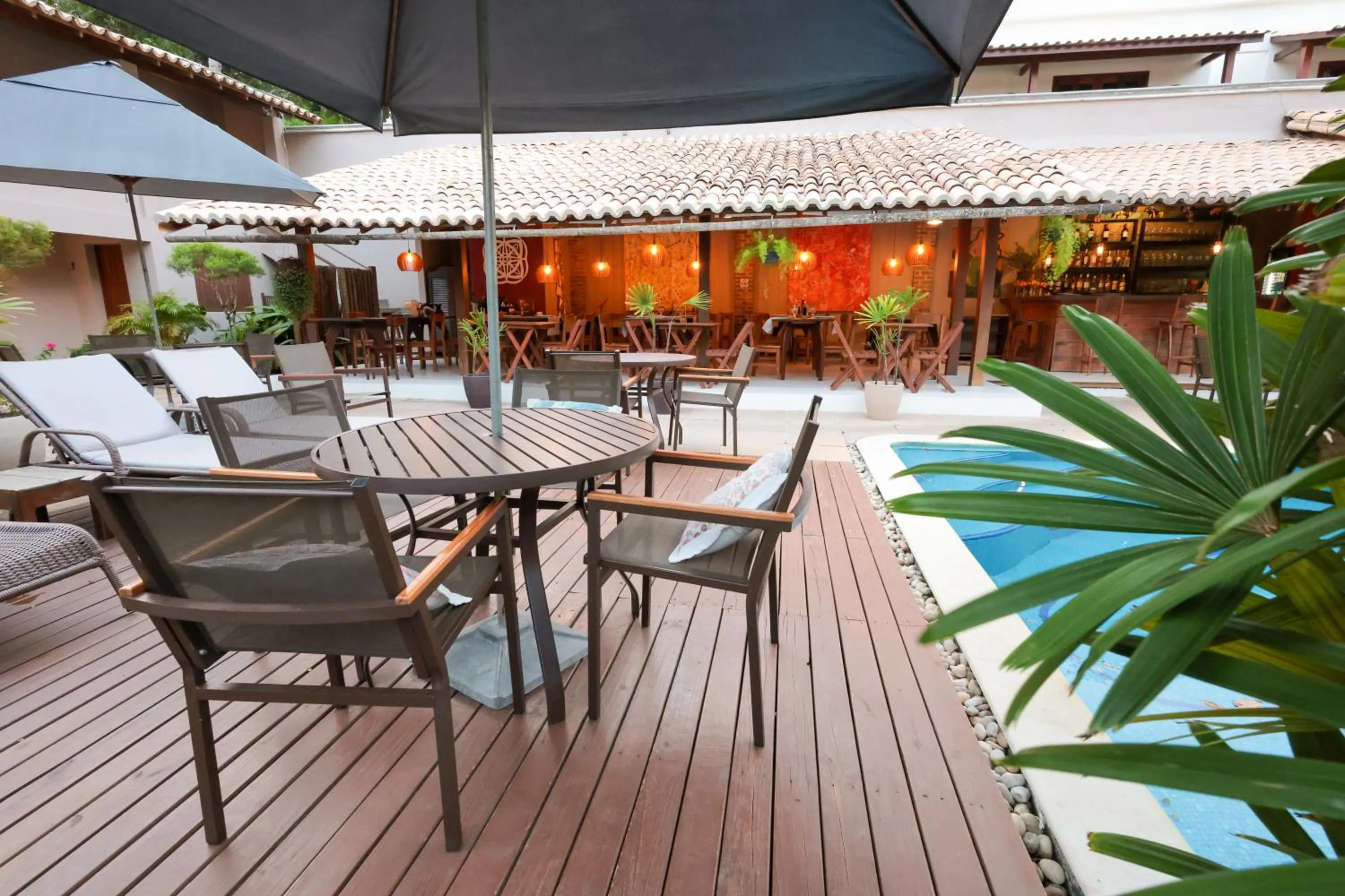 Swimming pool in Hotel Pousada Coqueiros