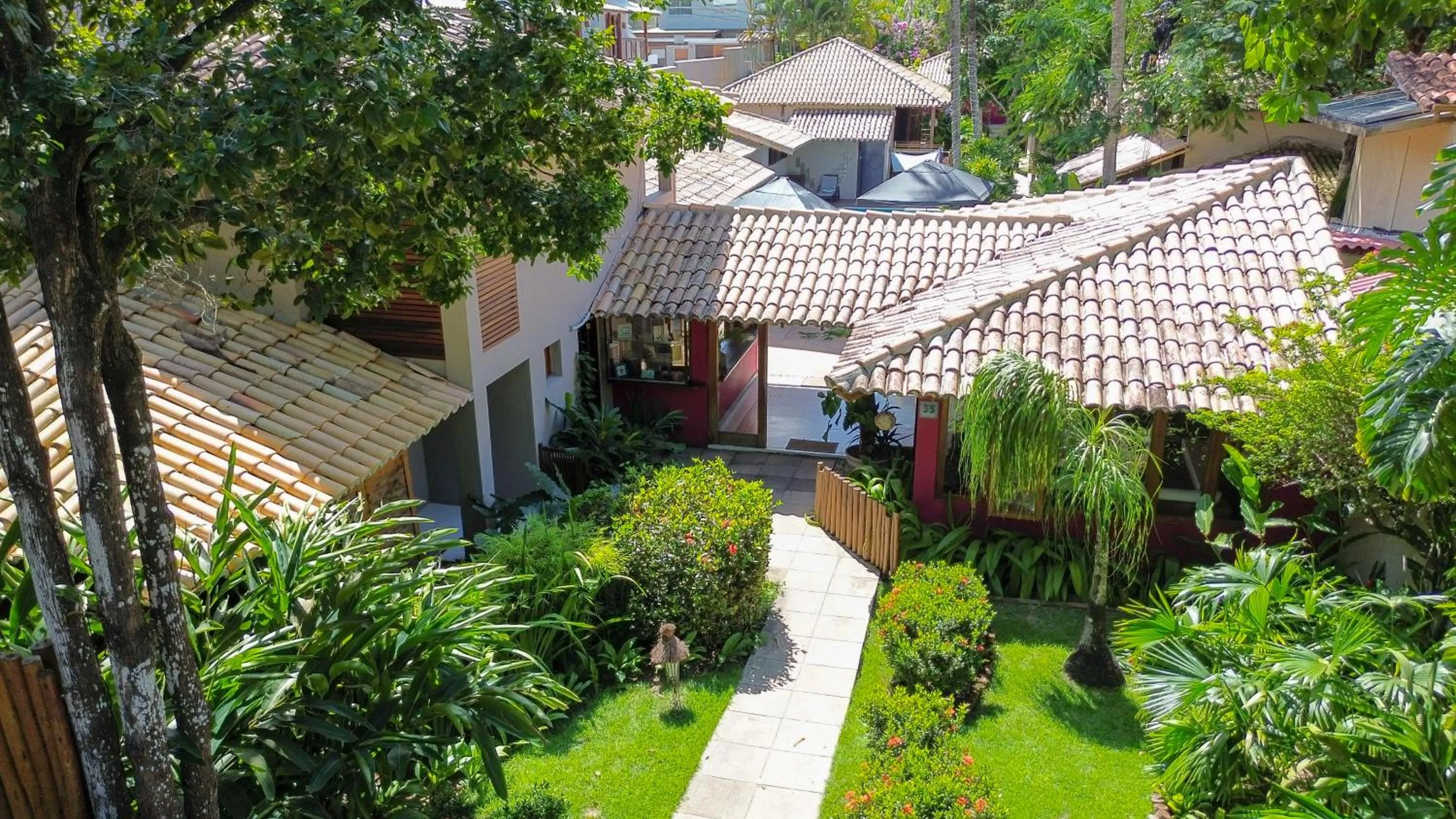 Facade/entrance in Hotel Pousada Coqueiros