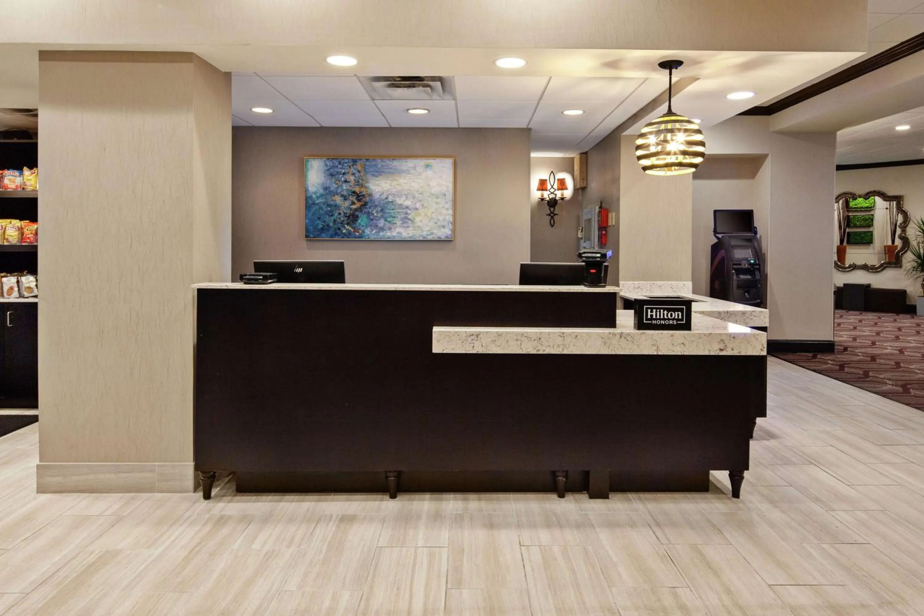 Lobby or reception in DoubleTree by Hilton New Orleans Airport