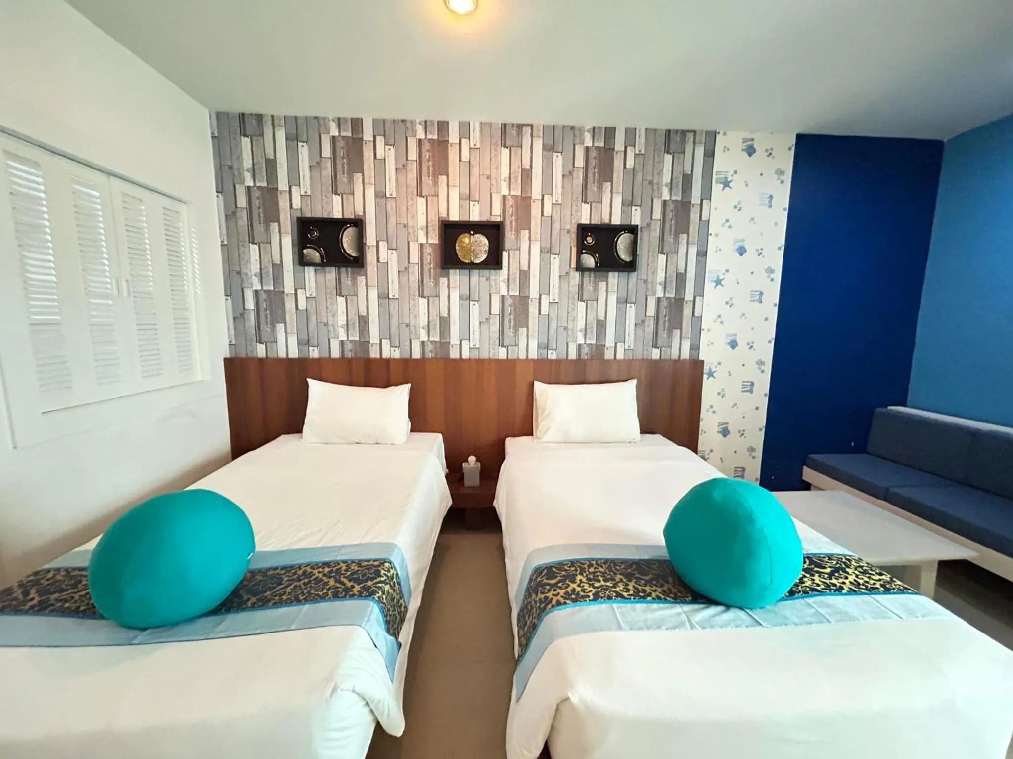 Bed in Benyada Lodge - Surin Beach