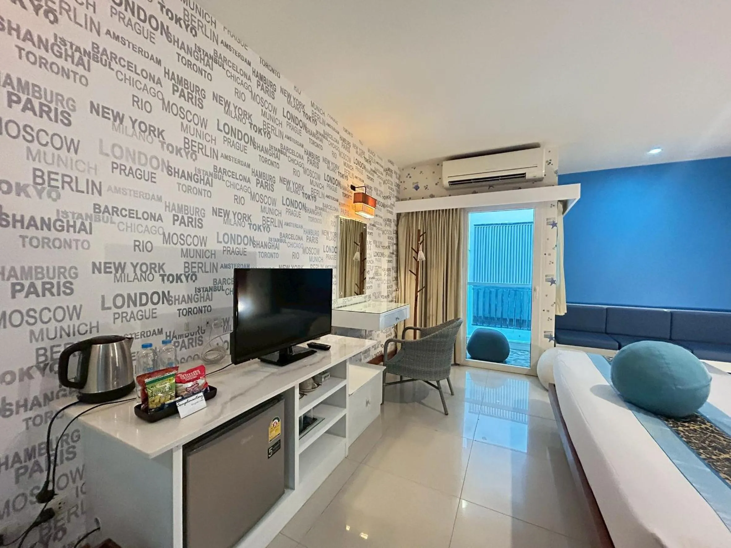 Bed in Benyada Lodge - Surin Beach