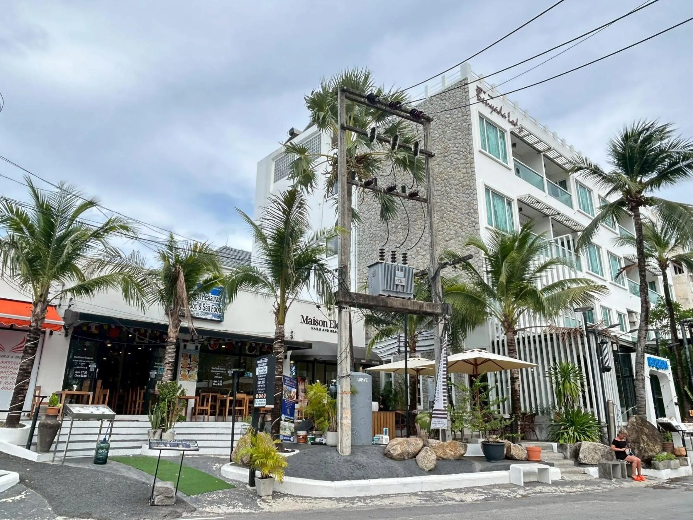 Property building in Benyada Lodge - Surin Beach