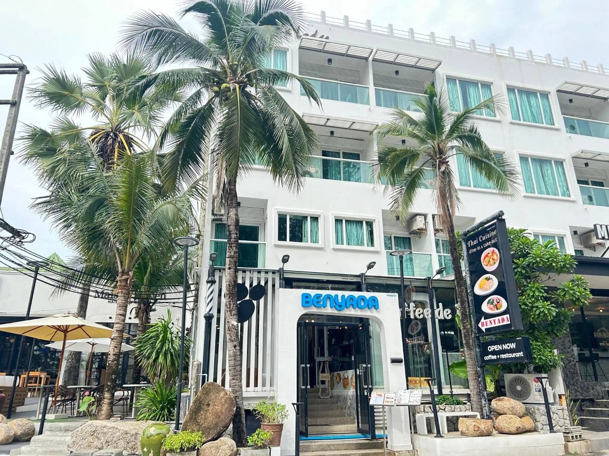 Property building in Benyada Lodge - Surin Beach