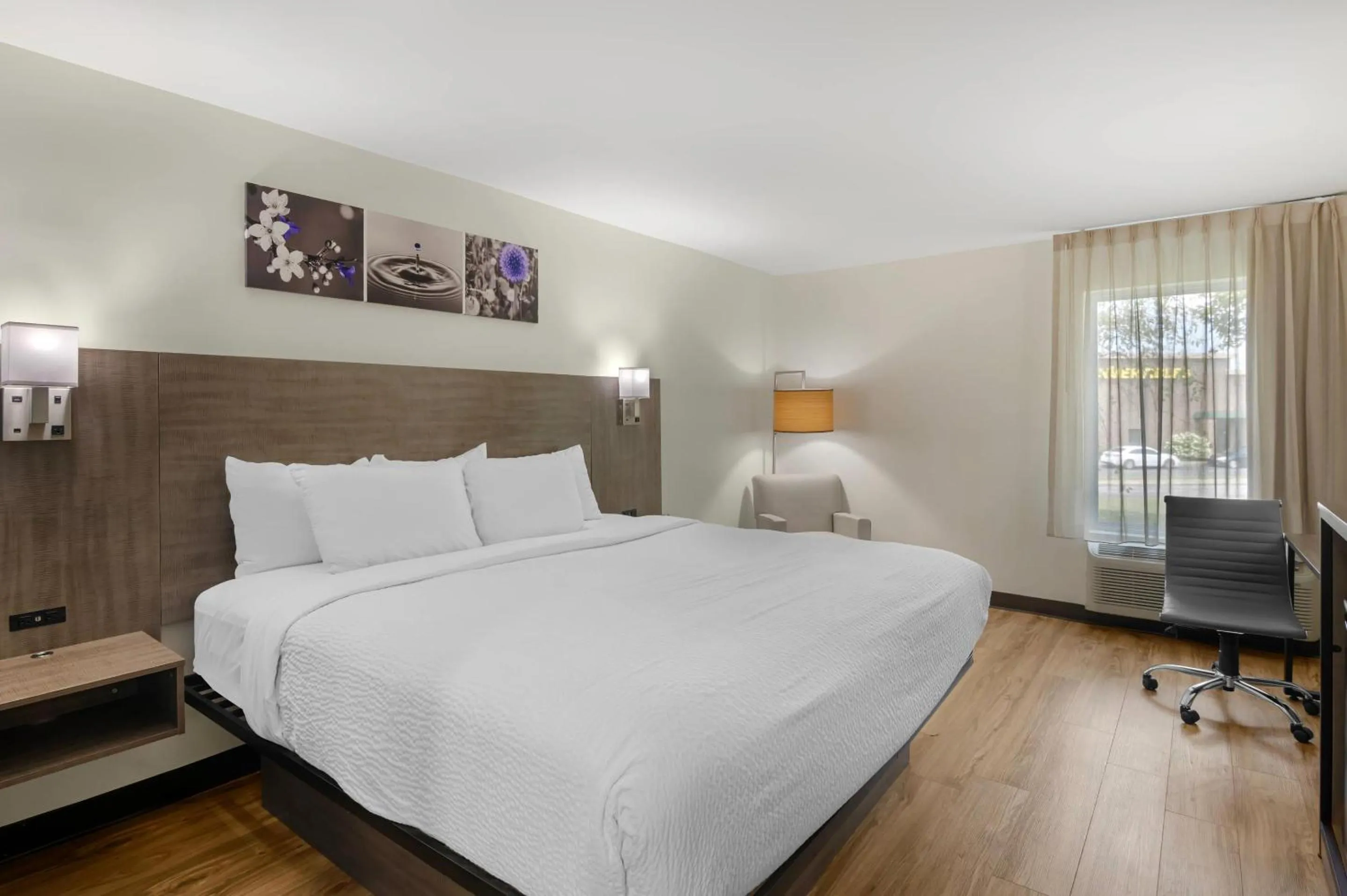 Bedroom, Bed in Sleep Inn Franklin - Cool Springs